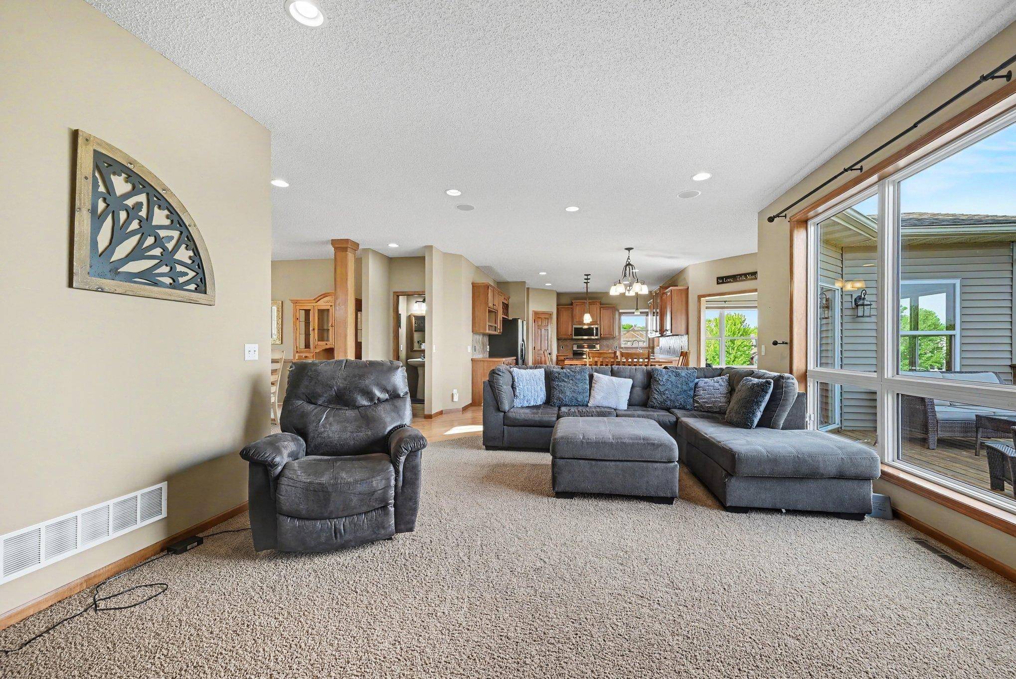 1241 Knight LN, Watertown, MN 55388