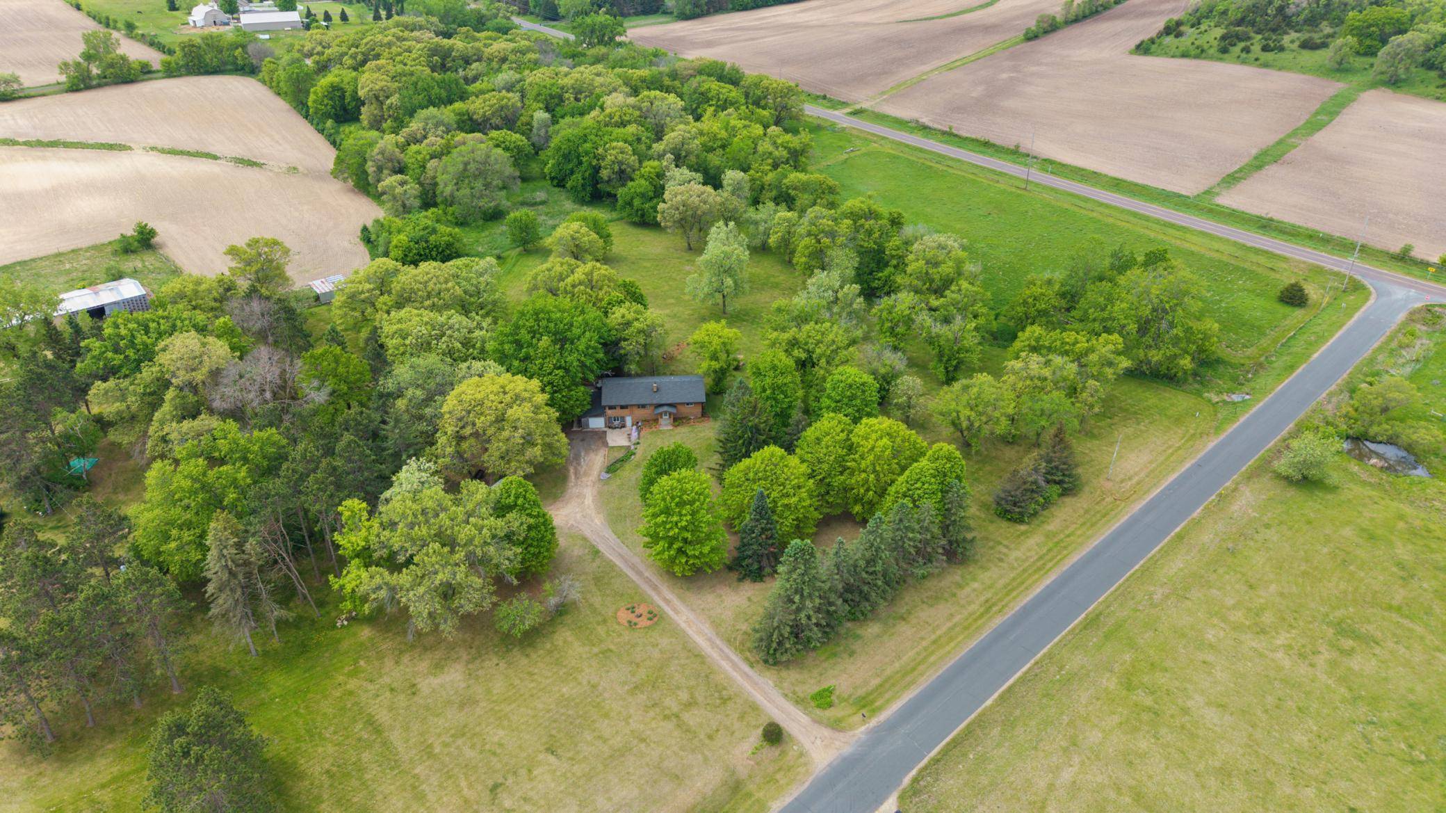 1295 Evergreen DR, River Falls, WI 54022