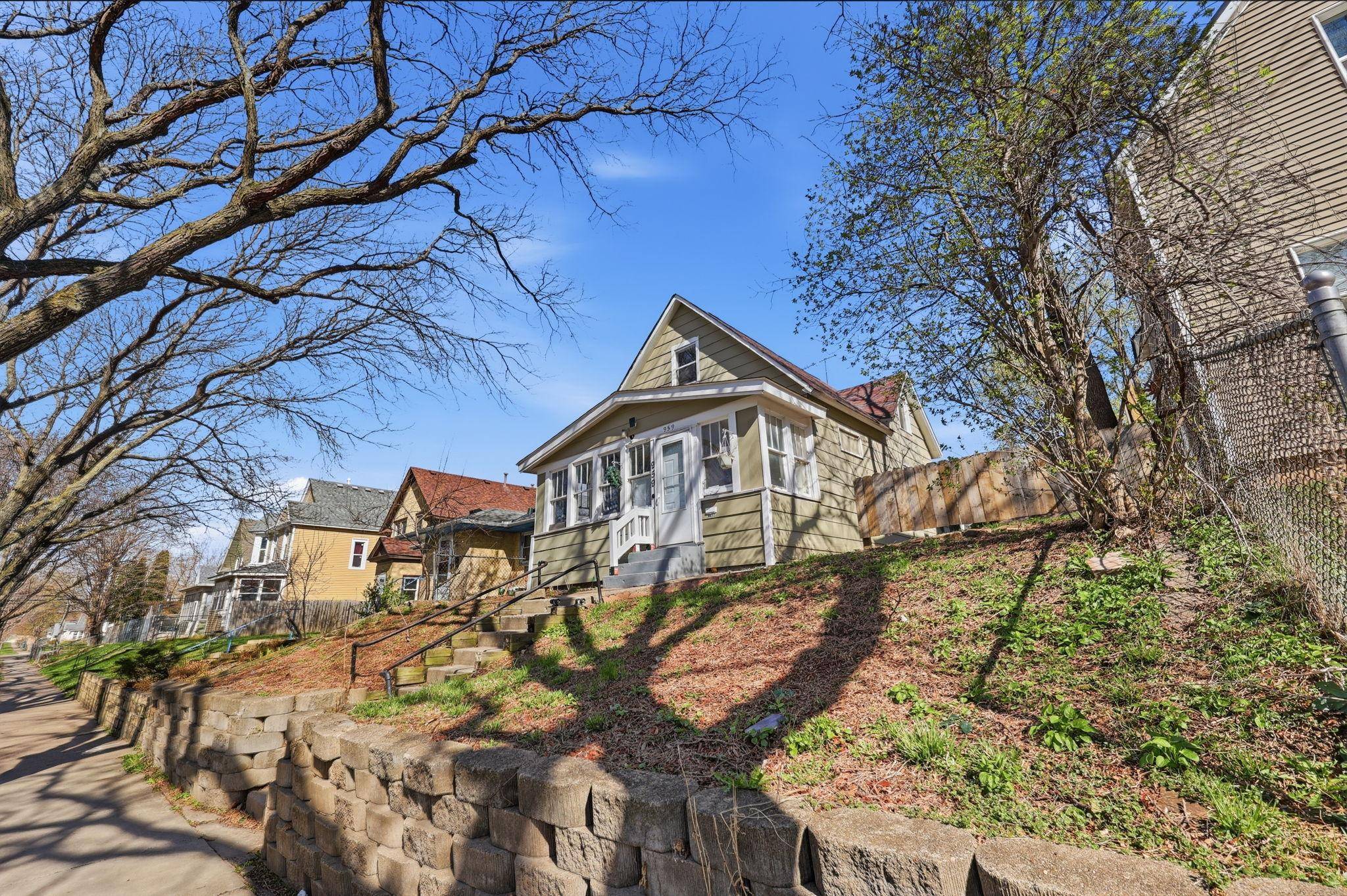 959 Jenks AVE, Saint Paul, MN 55106
