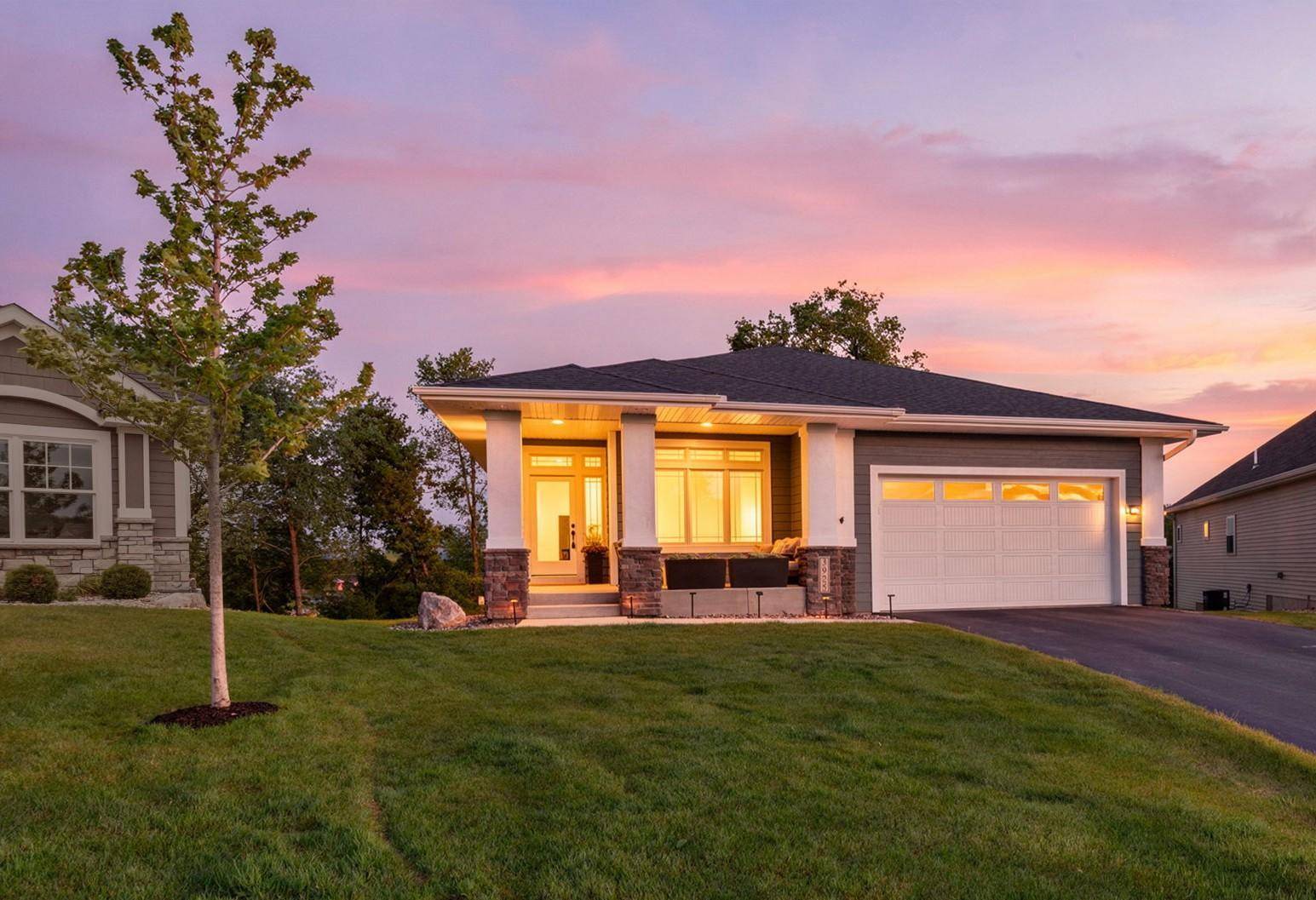 3925 Noah CT NW, Prior Lake, MN 55372