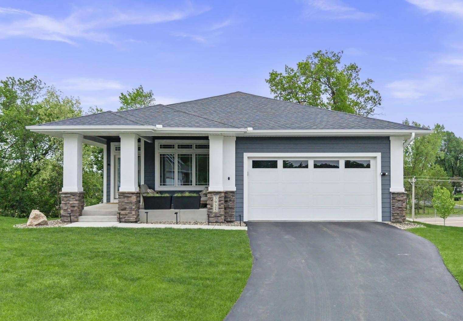 3925 Noah CT NW, Prior Lake, MN 55372
