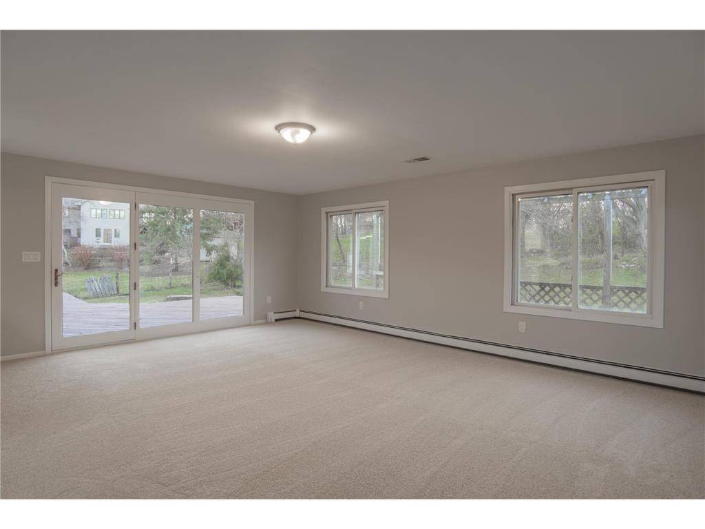 19115 Homestead CIR, Eden Prairie, MN 55346