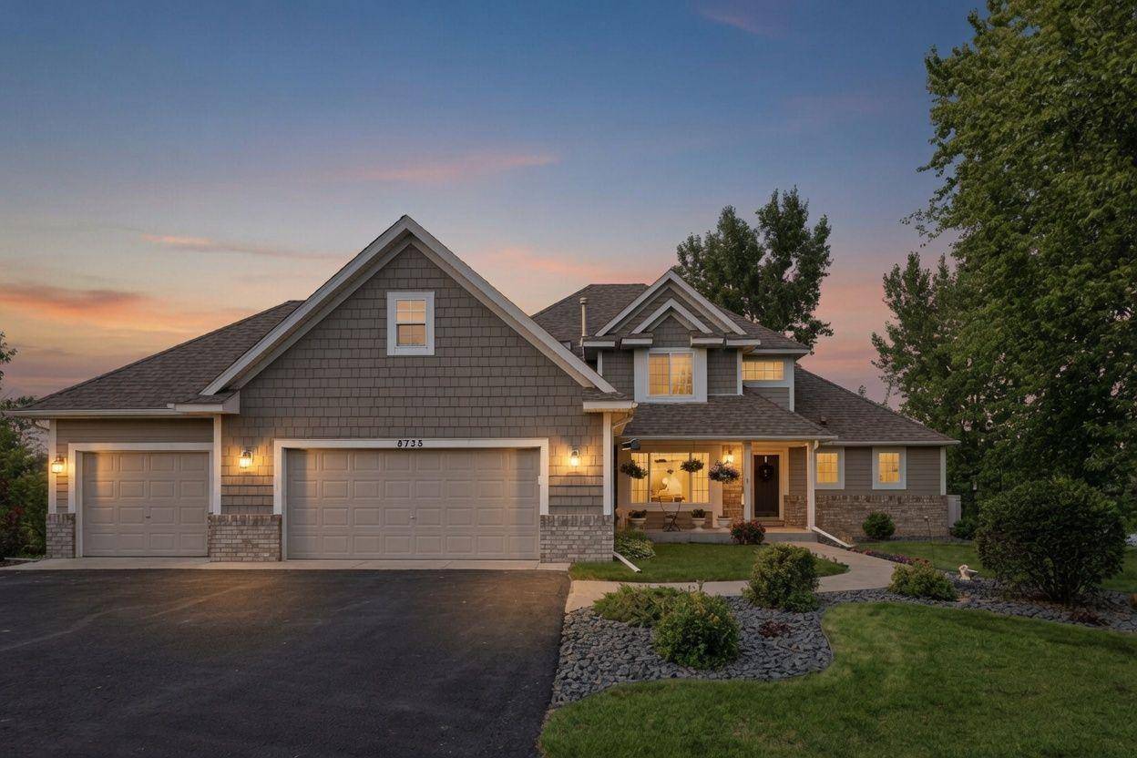 8735 136th Street CT N, Hugo, MN 55038