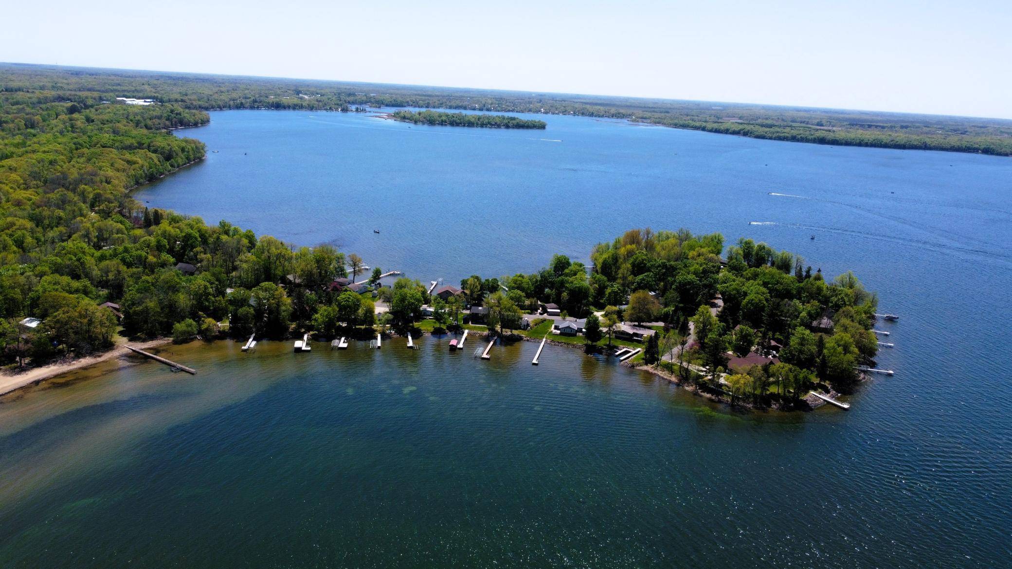 3178 Viewpoint RD, Isle, MN 56342