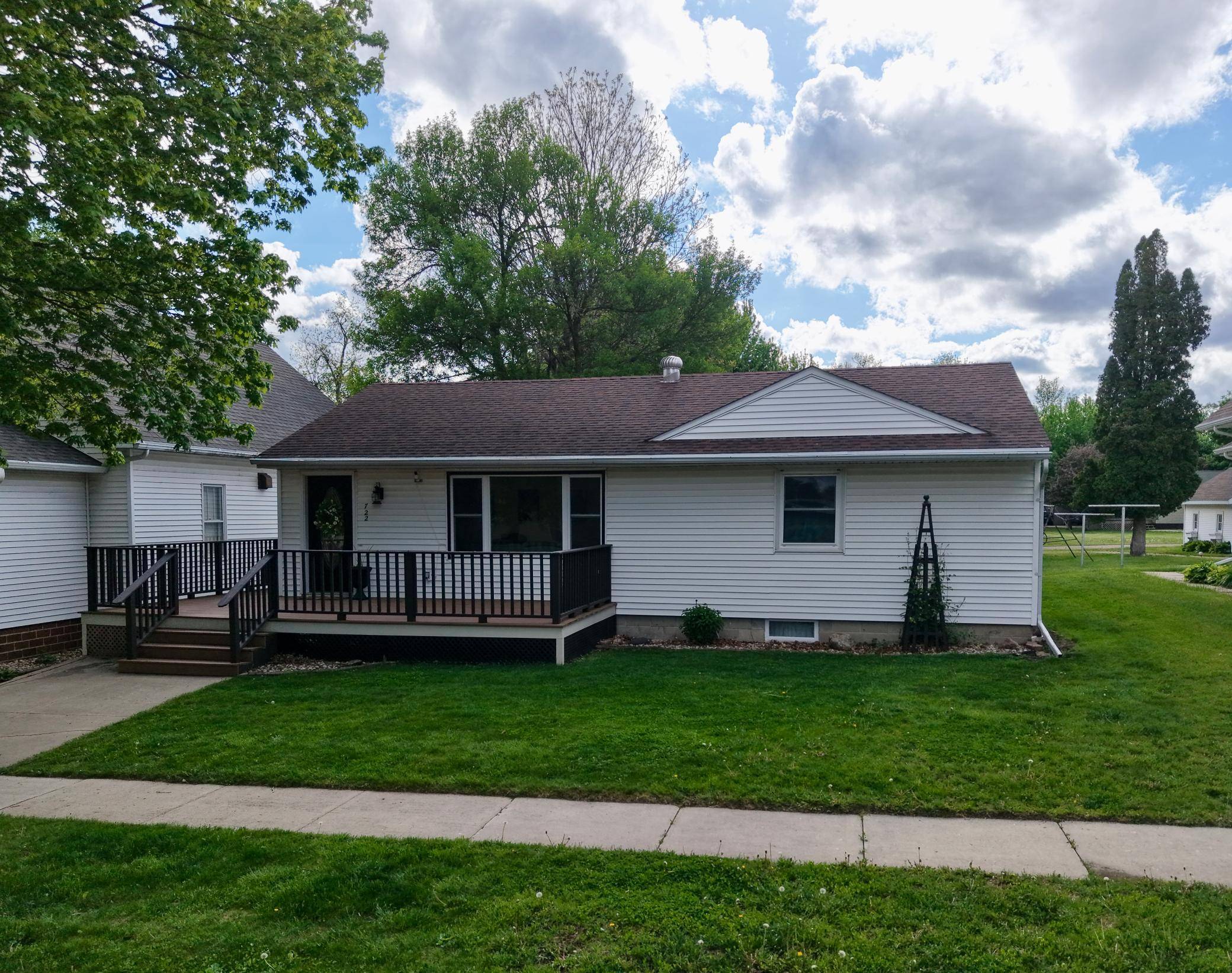 722 Adams AVE, Westbrook, MN 56183