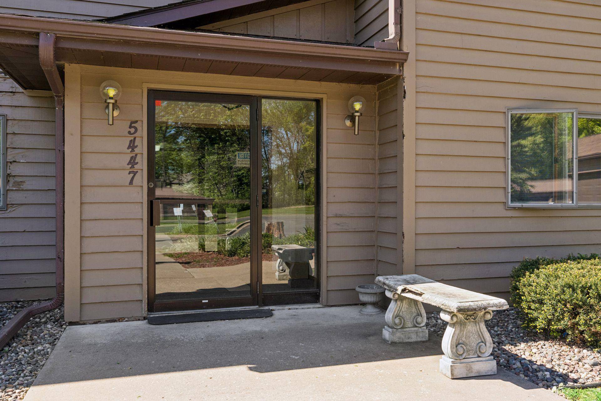 5447 Babcock TRL #S206, Inver Grove Heights, MN 55077
