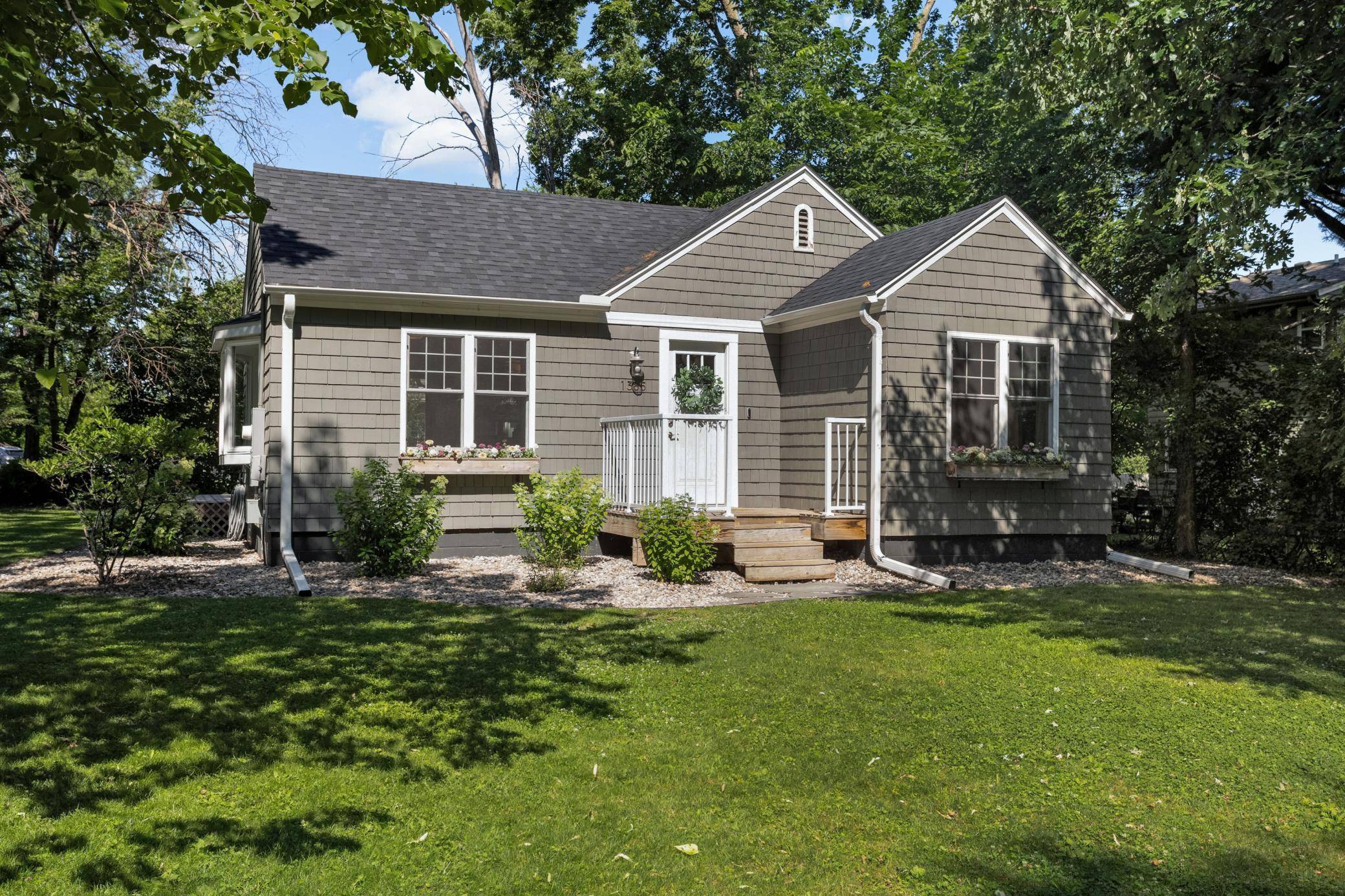 1385 Arbor ST, Wayzata, MN 55391