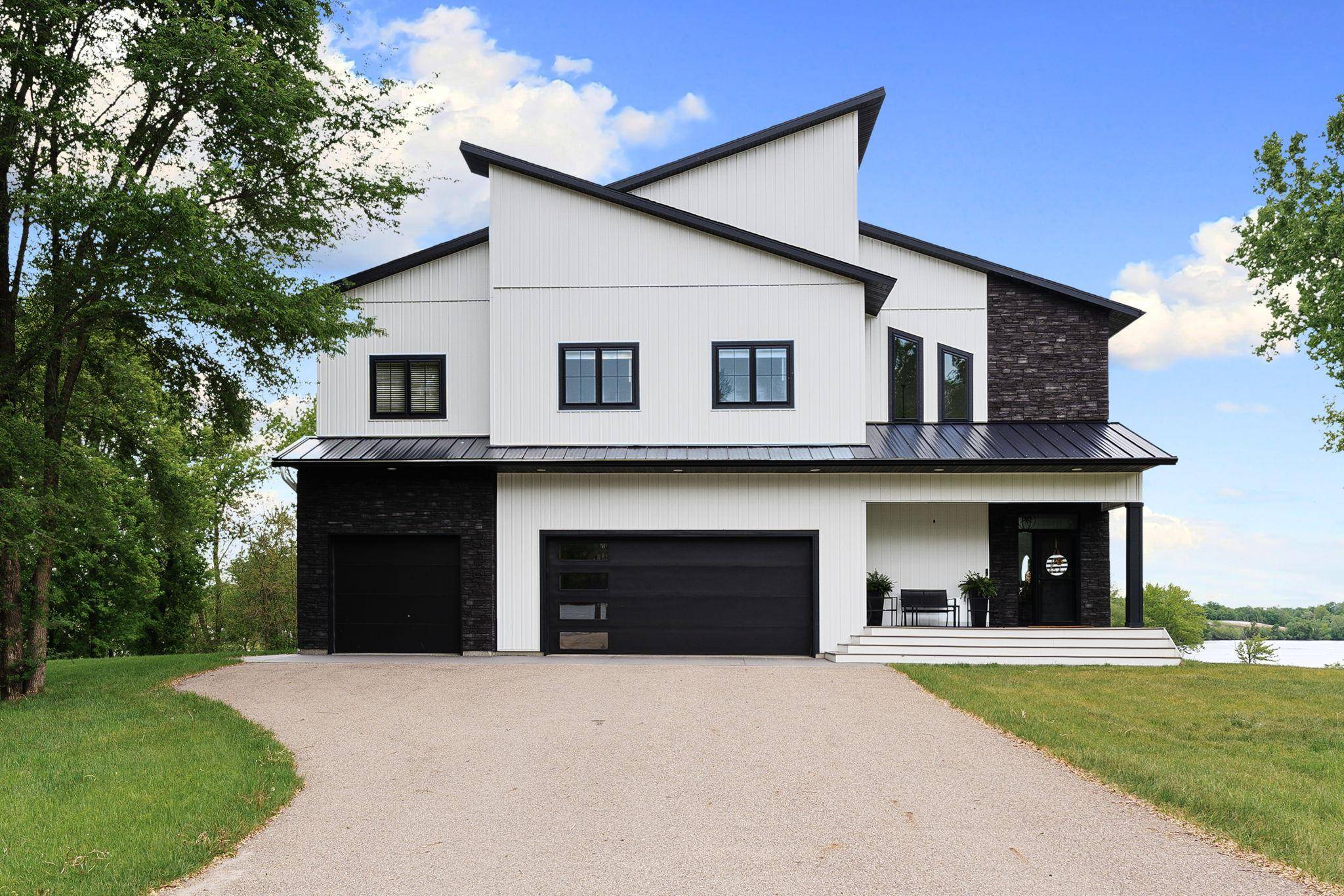 6367 232nd ST W, Faribault, MN 55021