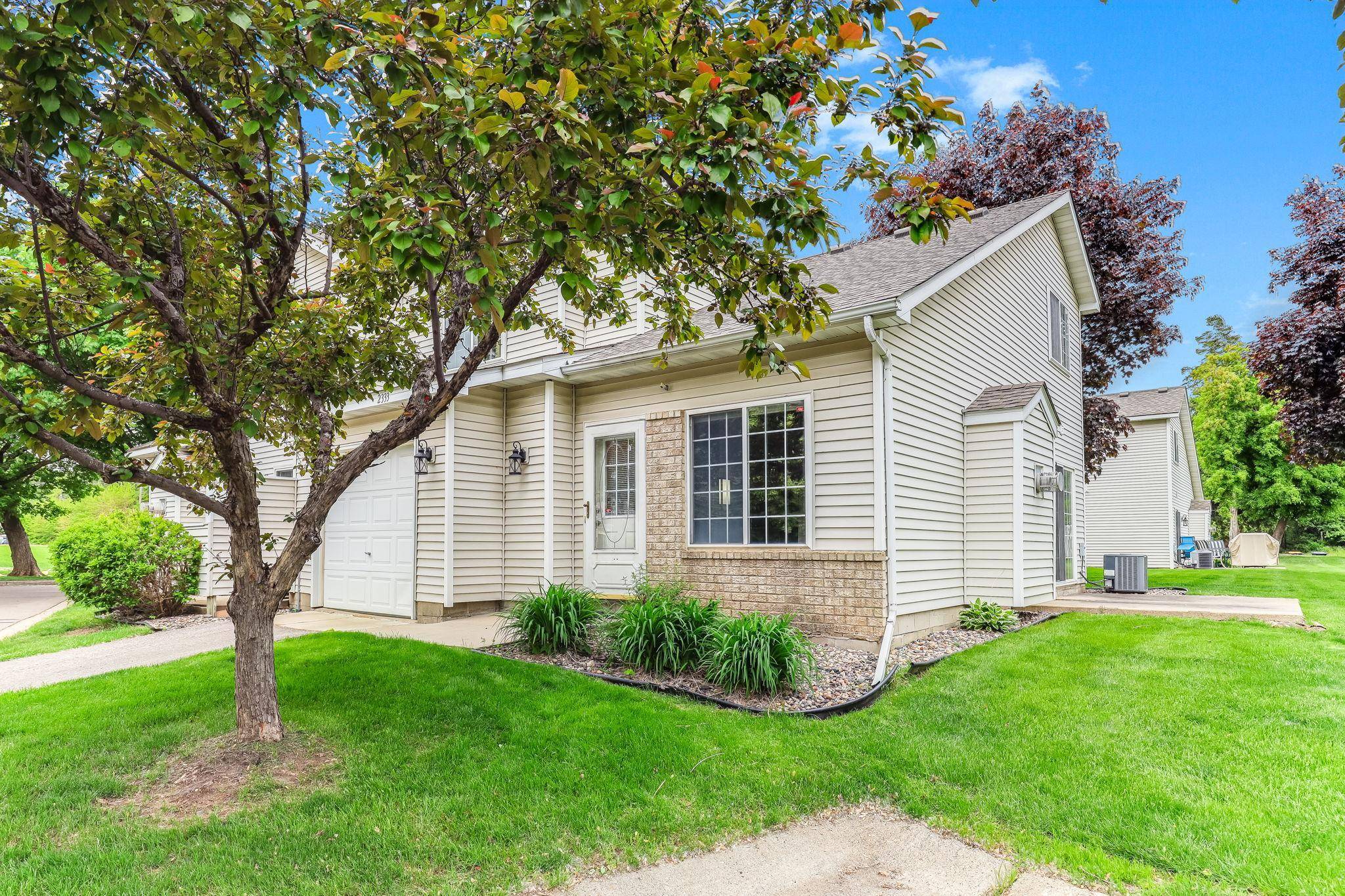 2333 Williams DR, Burnsville, MN 55337