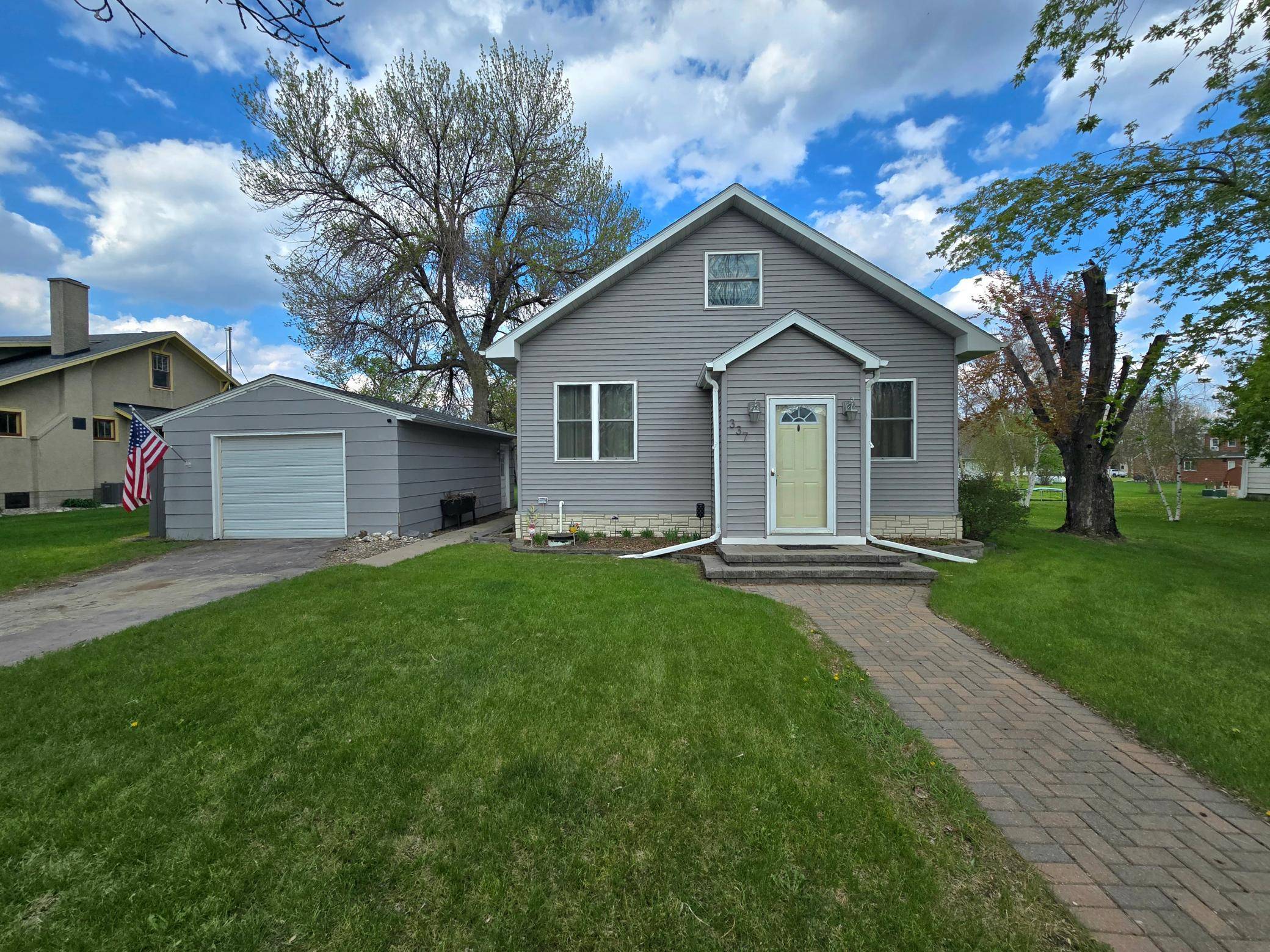337 2nd AVE E, Halstad, MN 56548