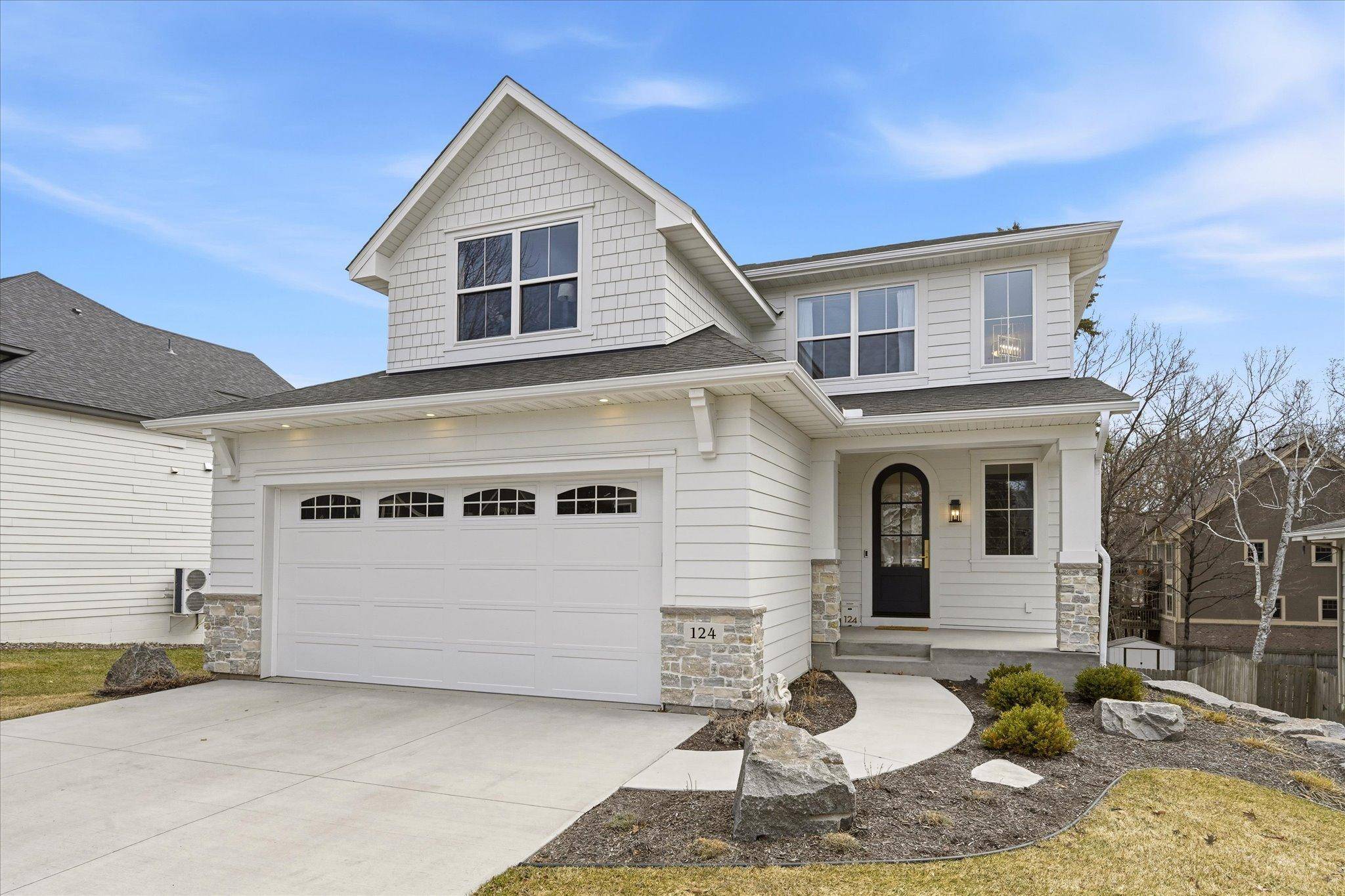 124 Chicago AVE N, Wayzata, MN 55391
