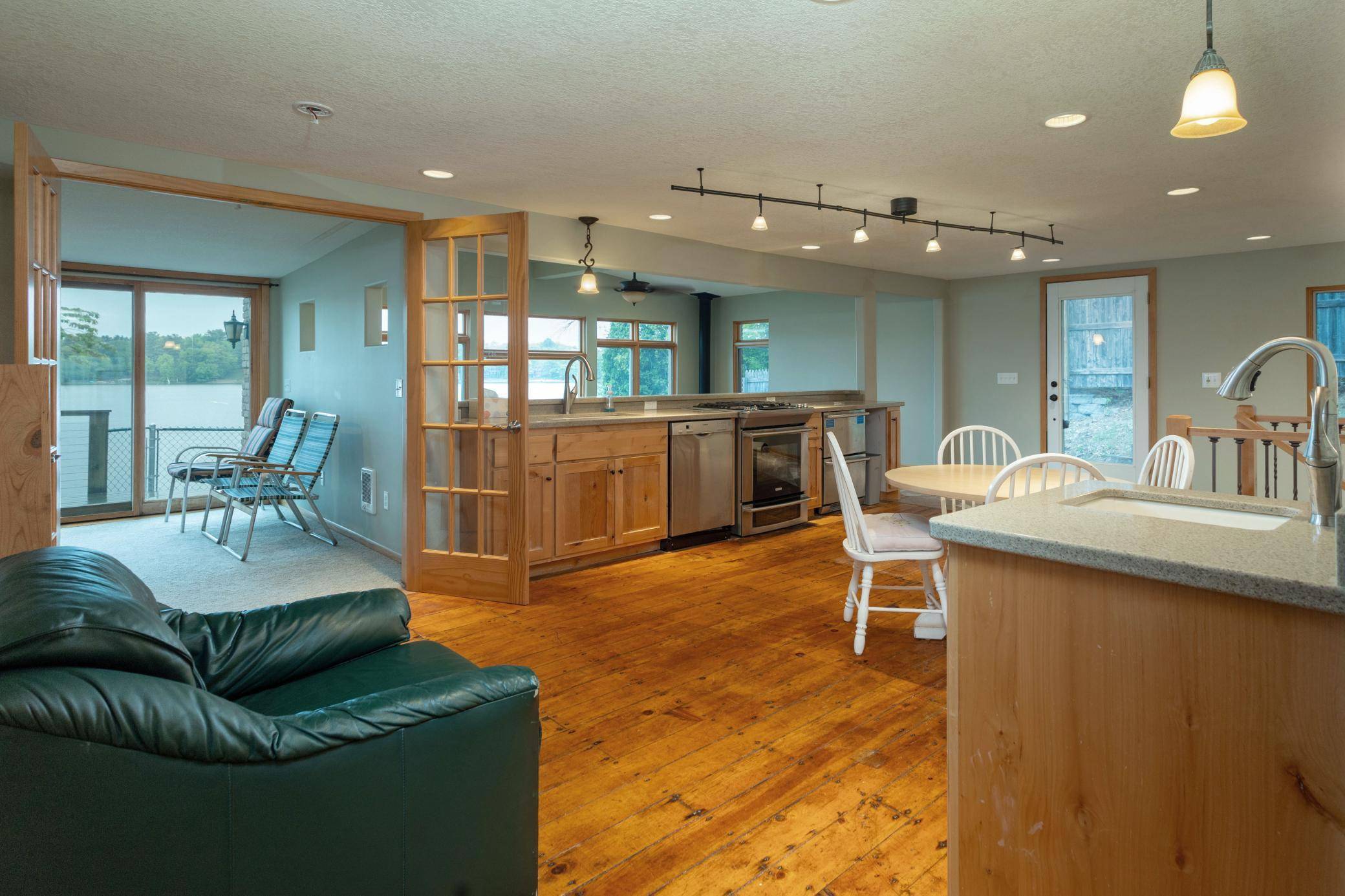 33497 Cobalt CIR NW, Cambridge, MN 55008