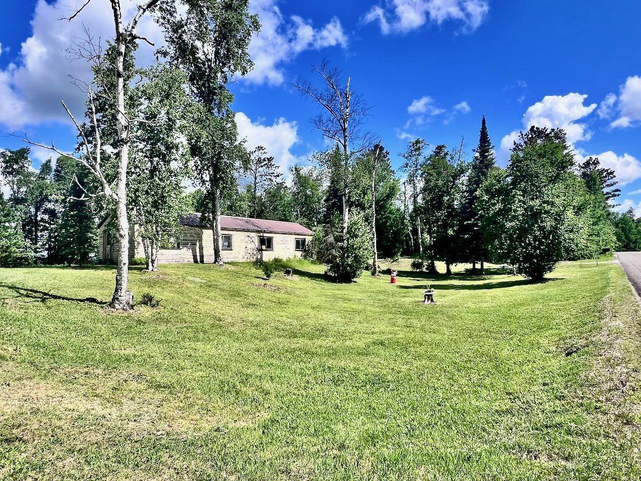 8931 Palm Road, Britt, MN 55710
