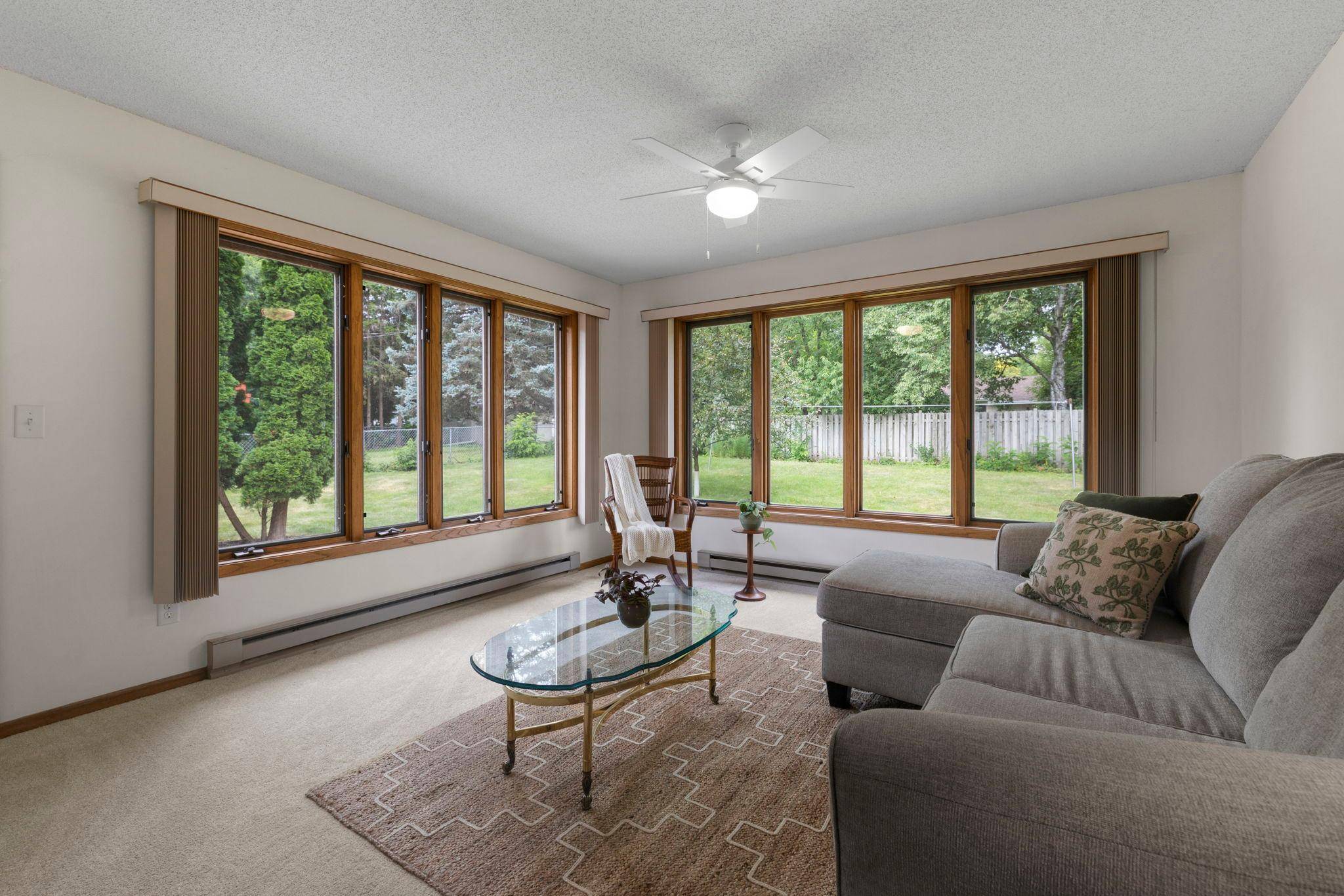 1311 Marthaler LN, West Saint Paul, MN 55118