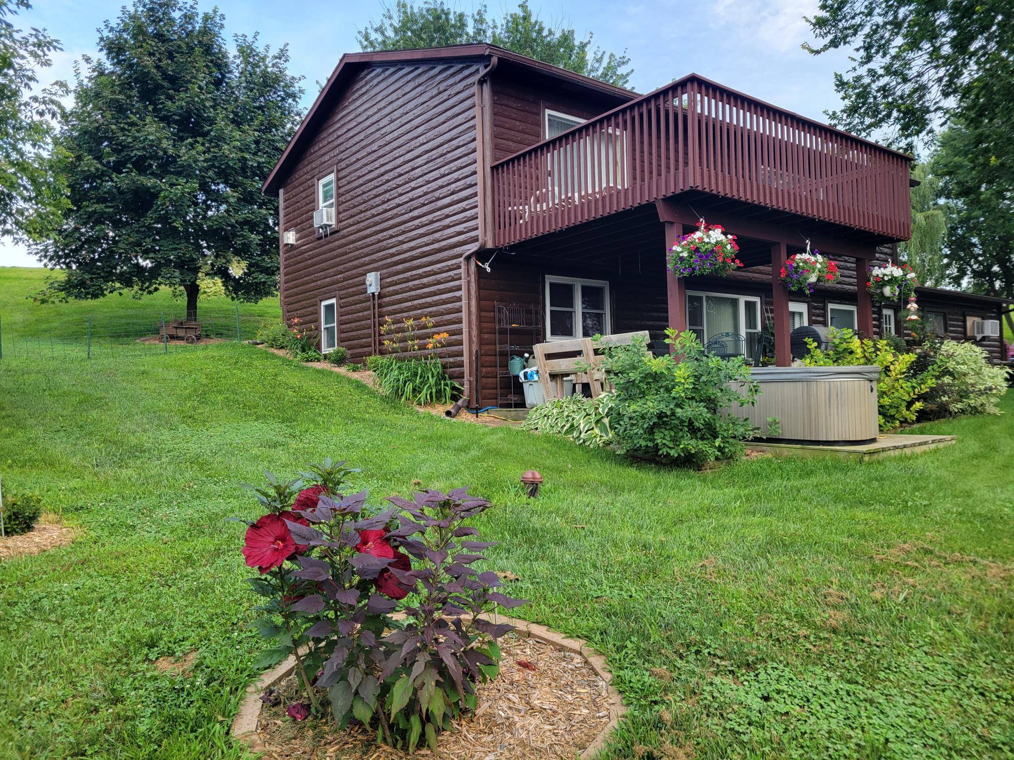 19483 County Road 43, Richmond, MN 56368