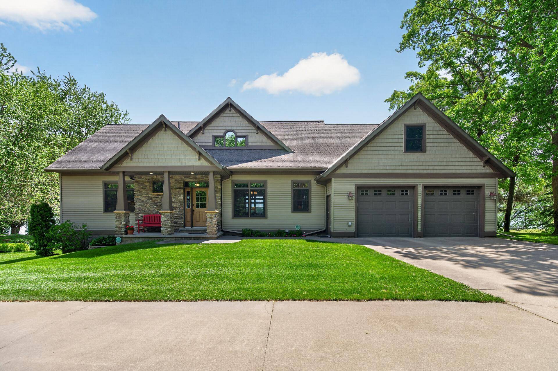 12892 Bass TRL, Sauk Centre, MN 56378