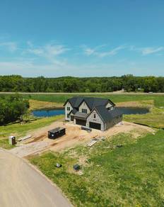 9781 Frontier LN, Lakeville, MN 55044