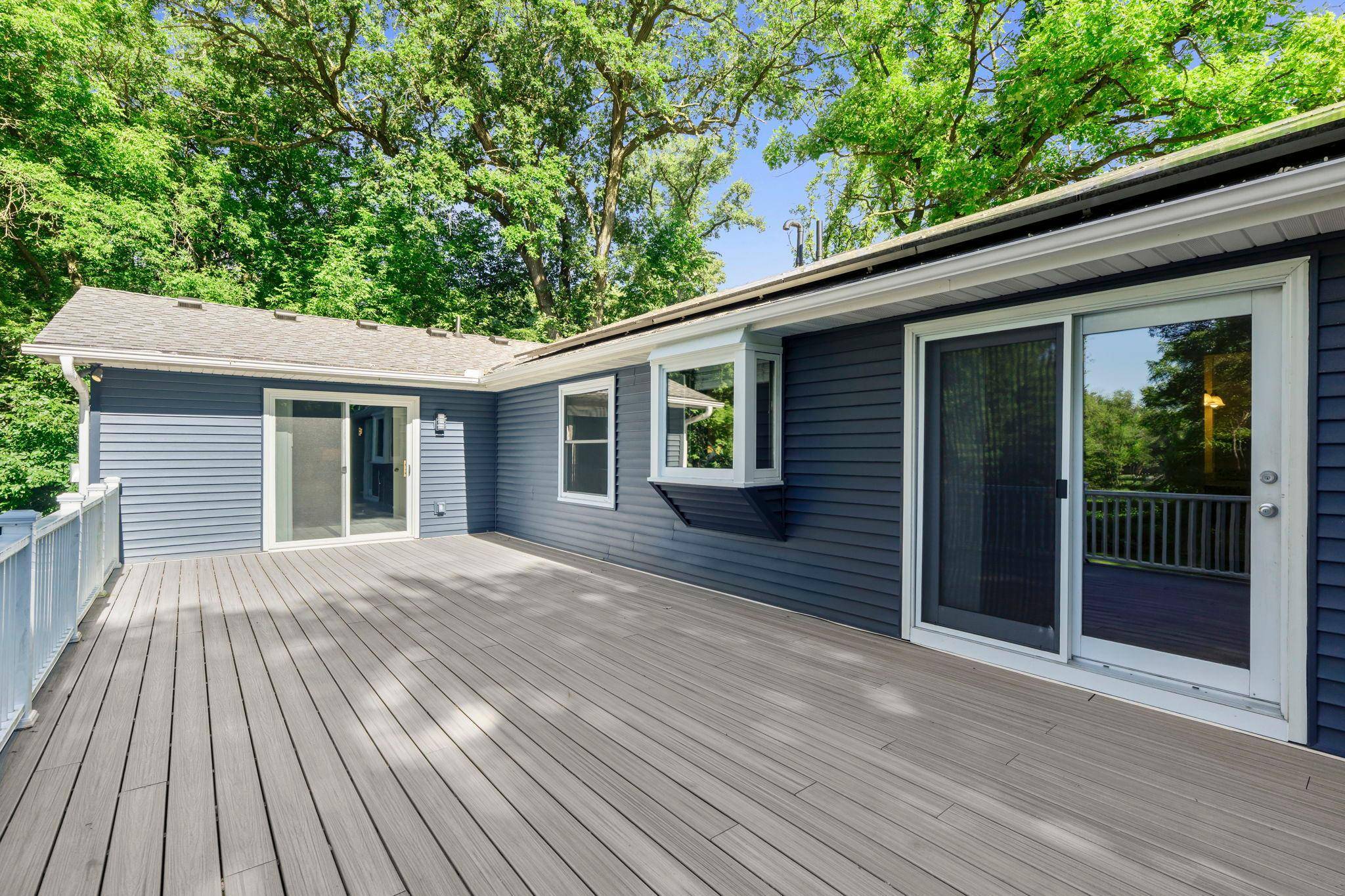 16633 Temple DR N, Minnetonka, MN 55345