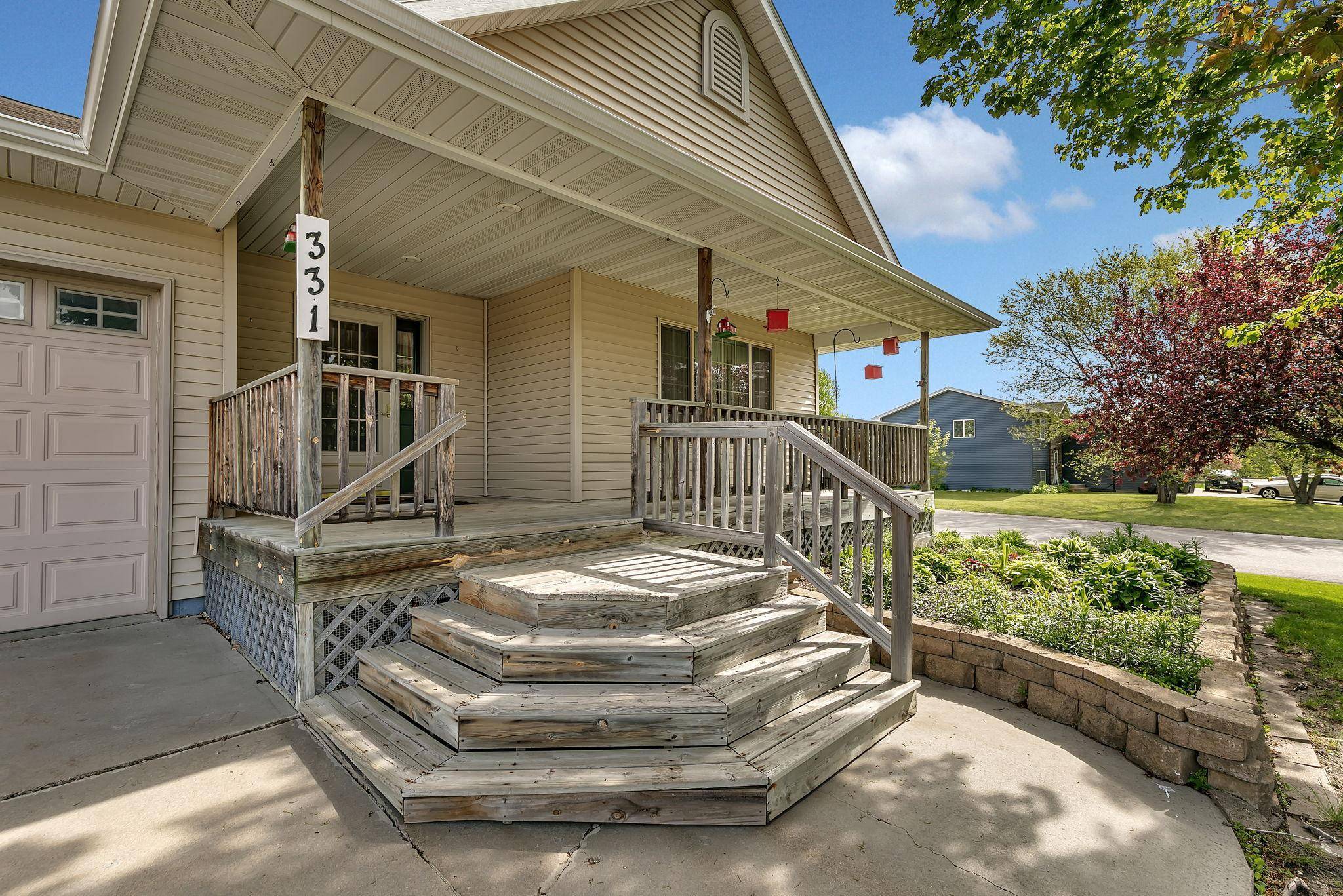 331 Countryside LN, Albany, MN 56307