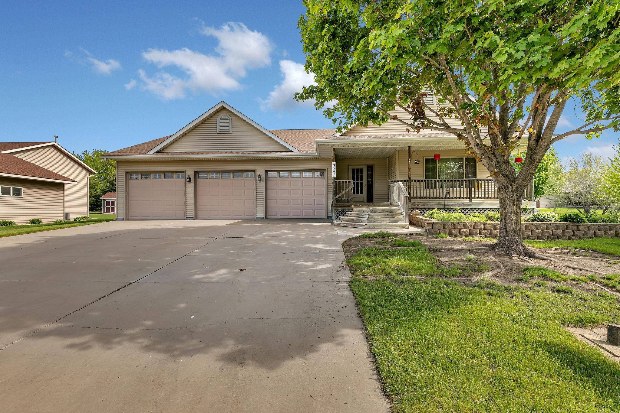 331 Countryside LN, Albany, MN 56307