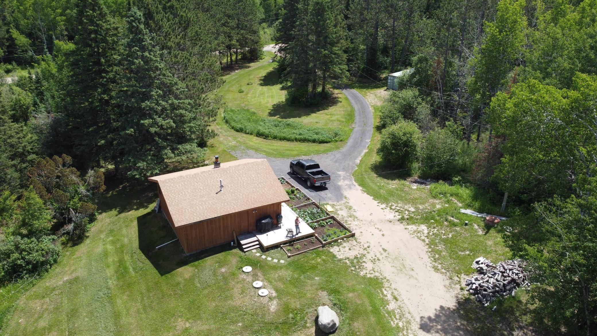 6821 Barrett RD, Chisholm, MN 55719