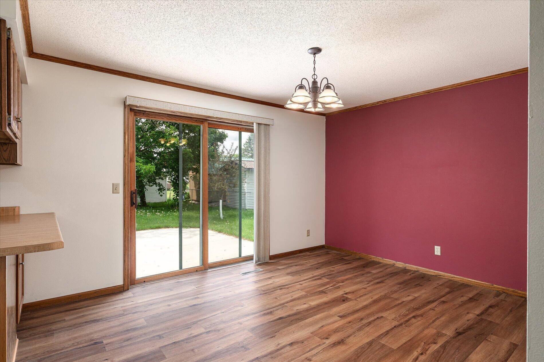 1206 Willow ST, La Crescent, MN 55947