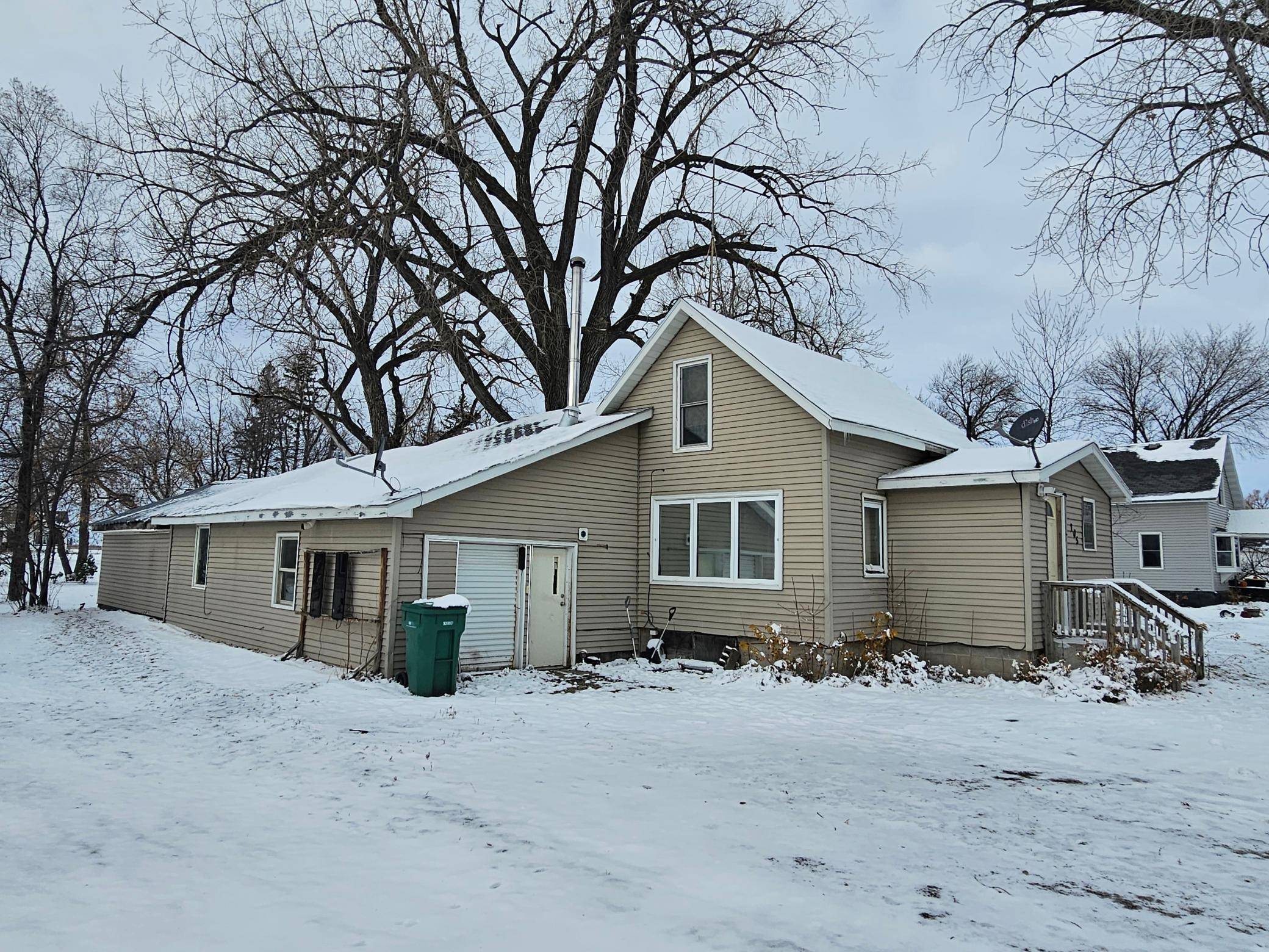 705 Neill ST, Buxton, ND 58218