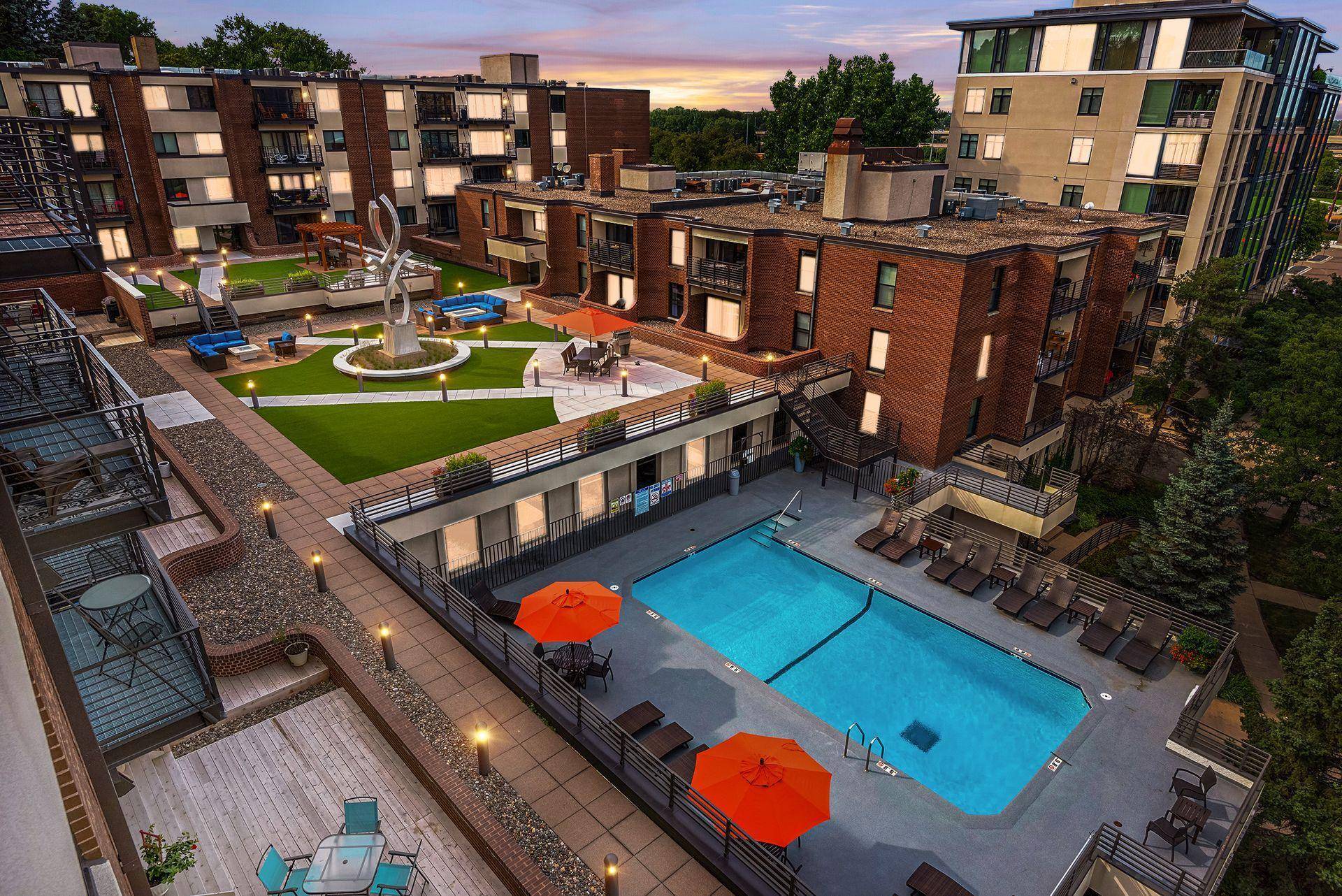 52 Groveland TER #A304, Minneapolis, MN 55403