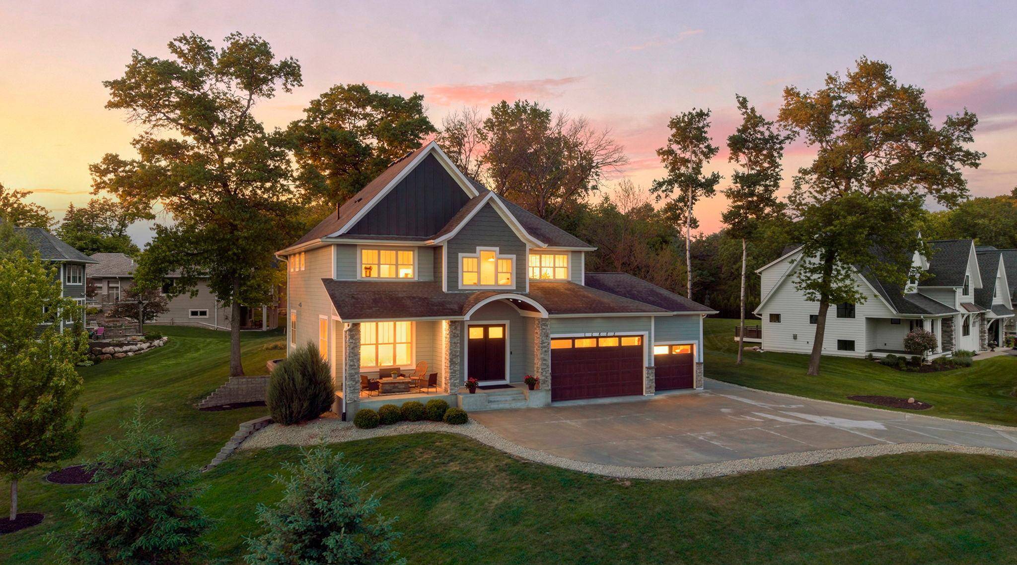 16685 Judicial RD, Lakeville, MN 55044