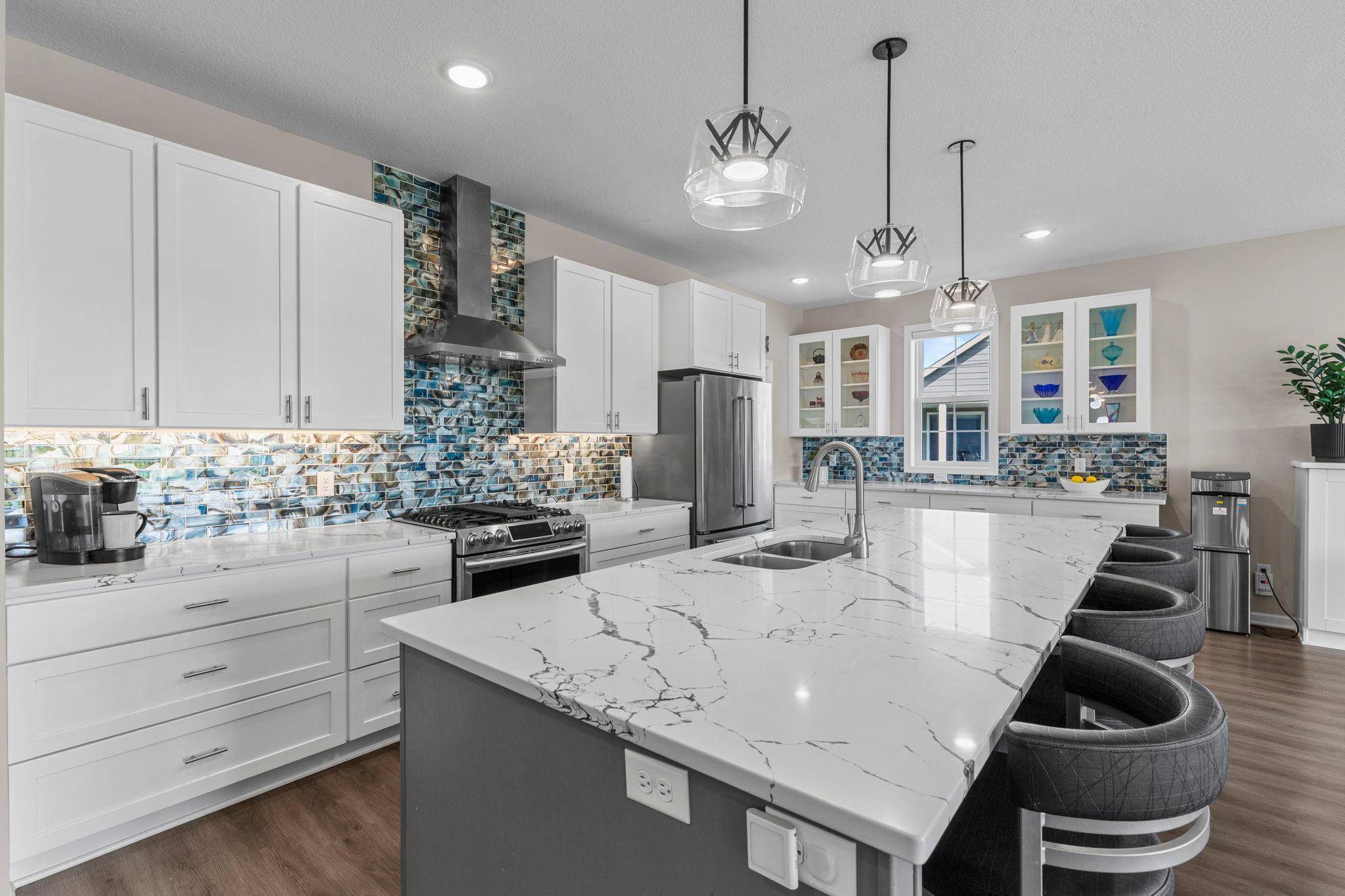 17960 Granite CT, Lakeville, MN 55044