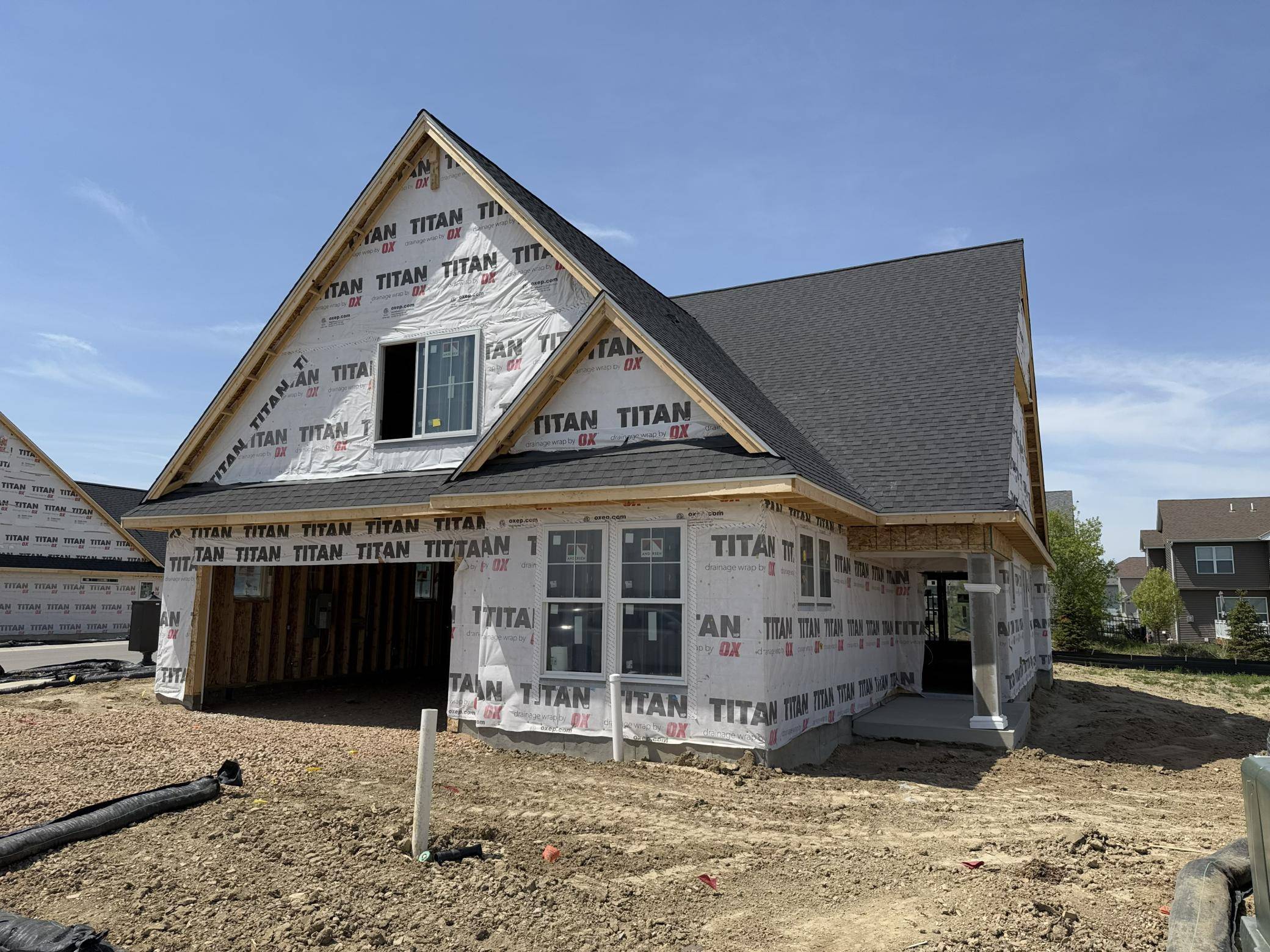 9124 Mills LN, Chanhassen, MN 55317
