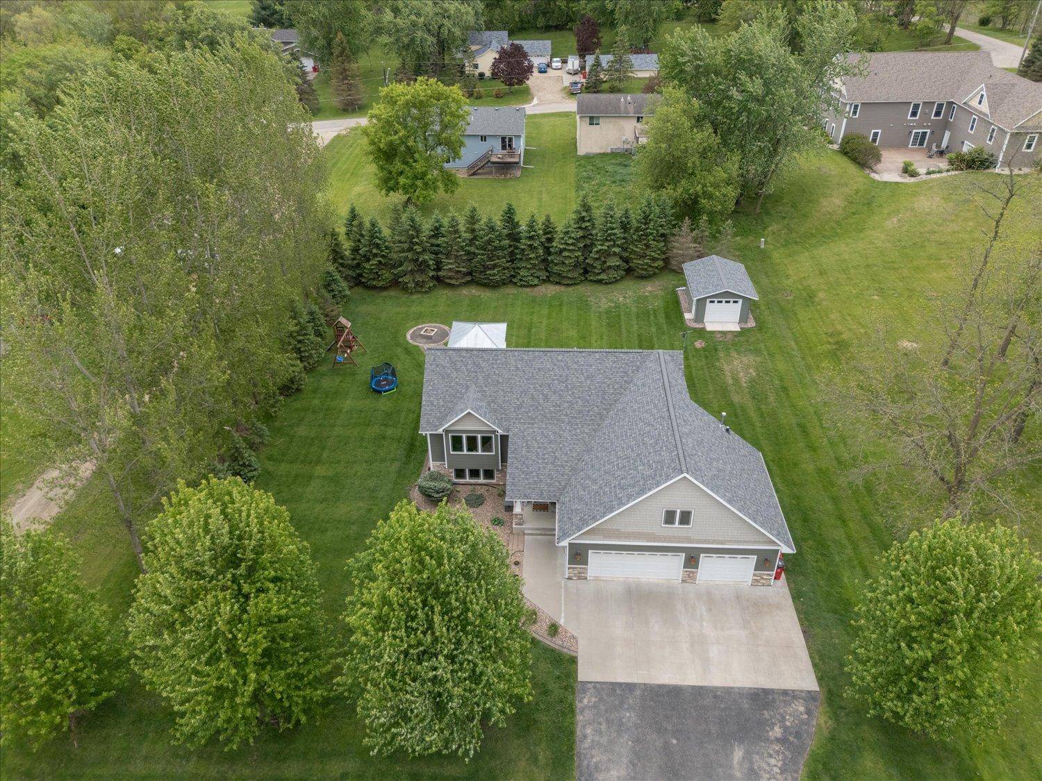 703 7th ST W, Mantorville, MN 55955