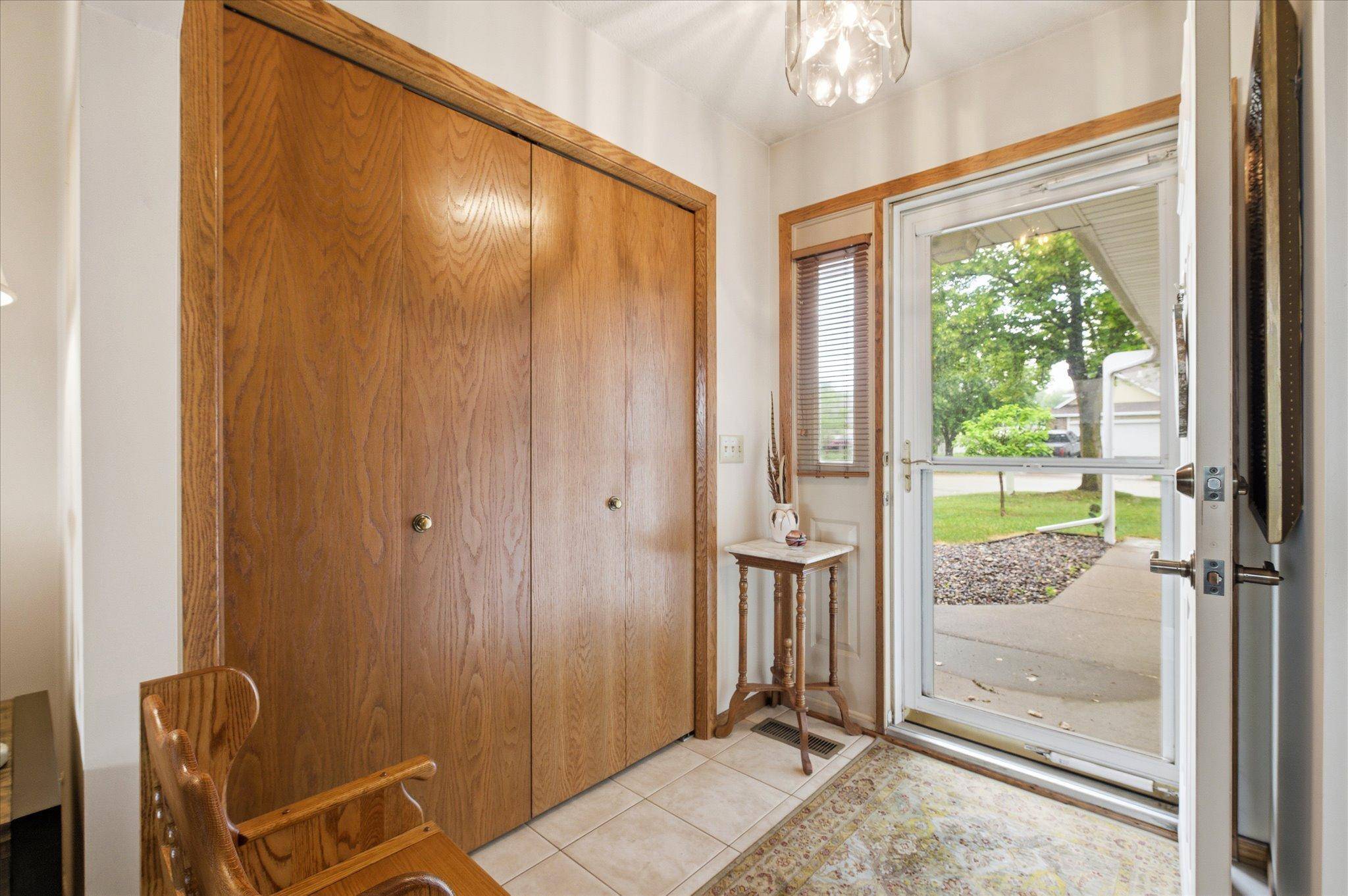 1448 Cleveland ST, Anoka, MN 55303