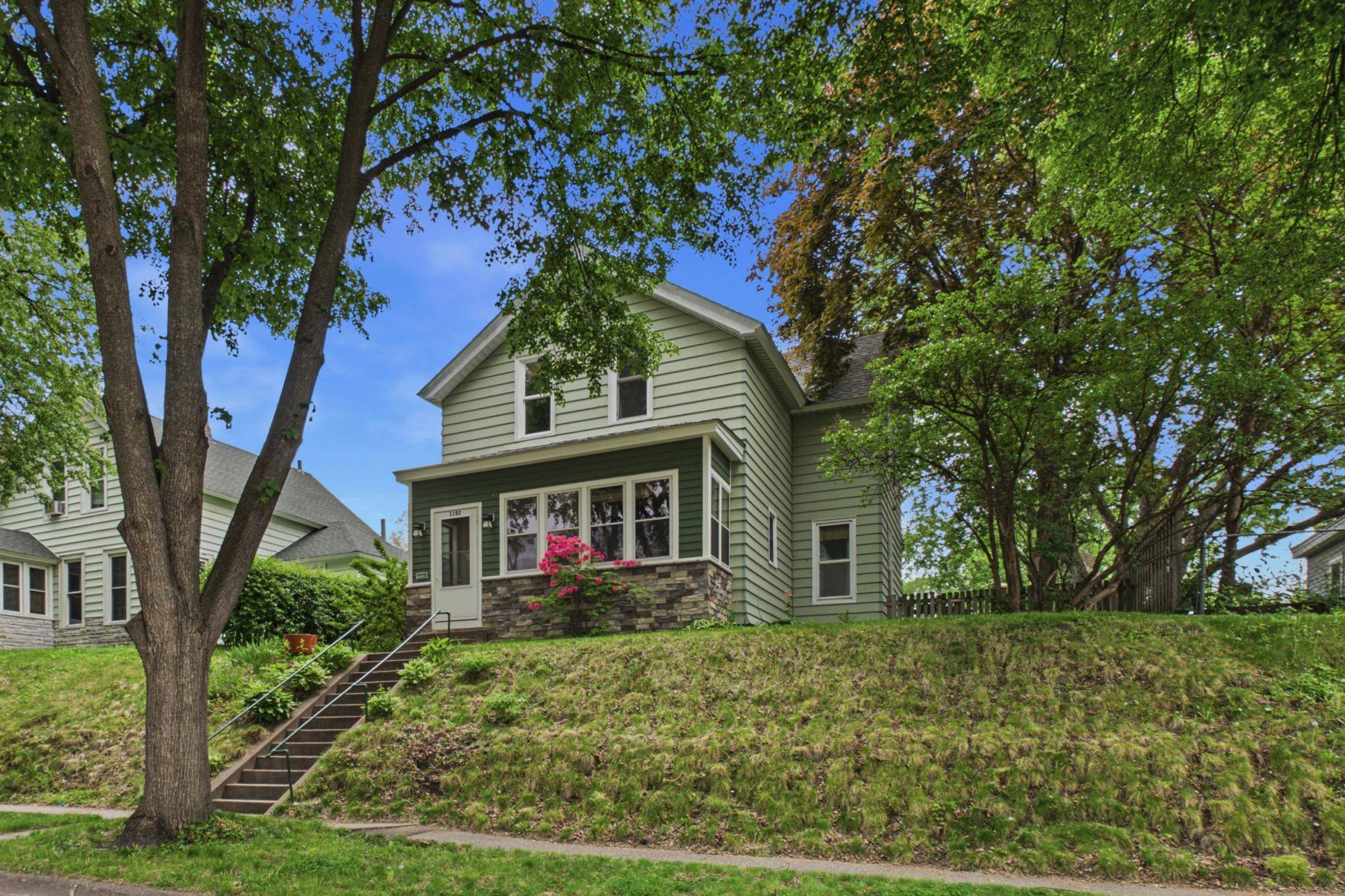 1152 Ross AVE, Saint Paul, MN 55106