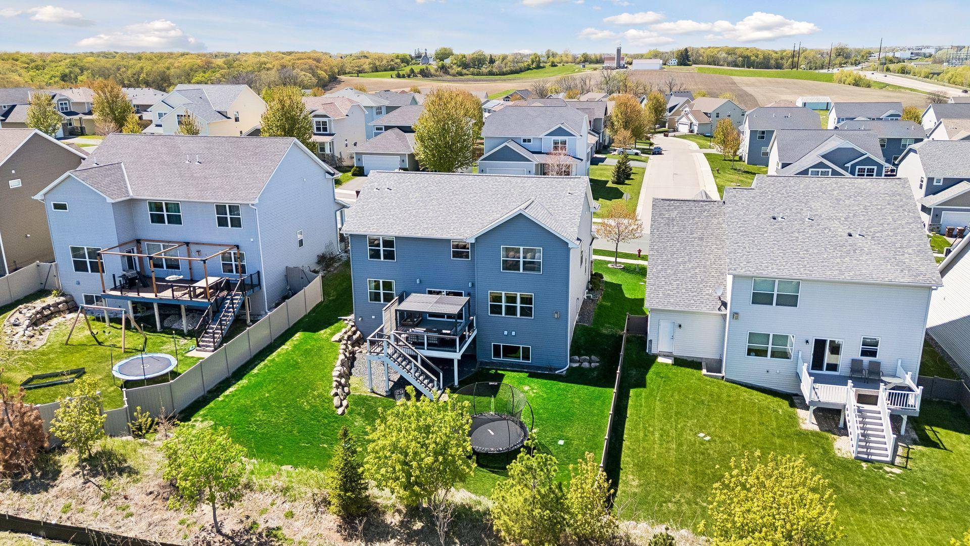 9091 River Rock DR N, Chanhassen, MN 55317