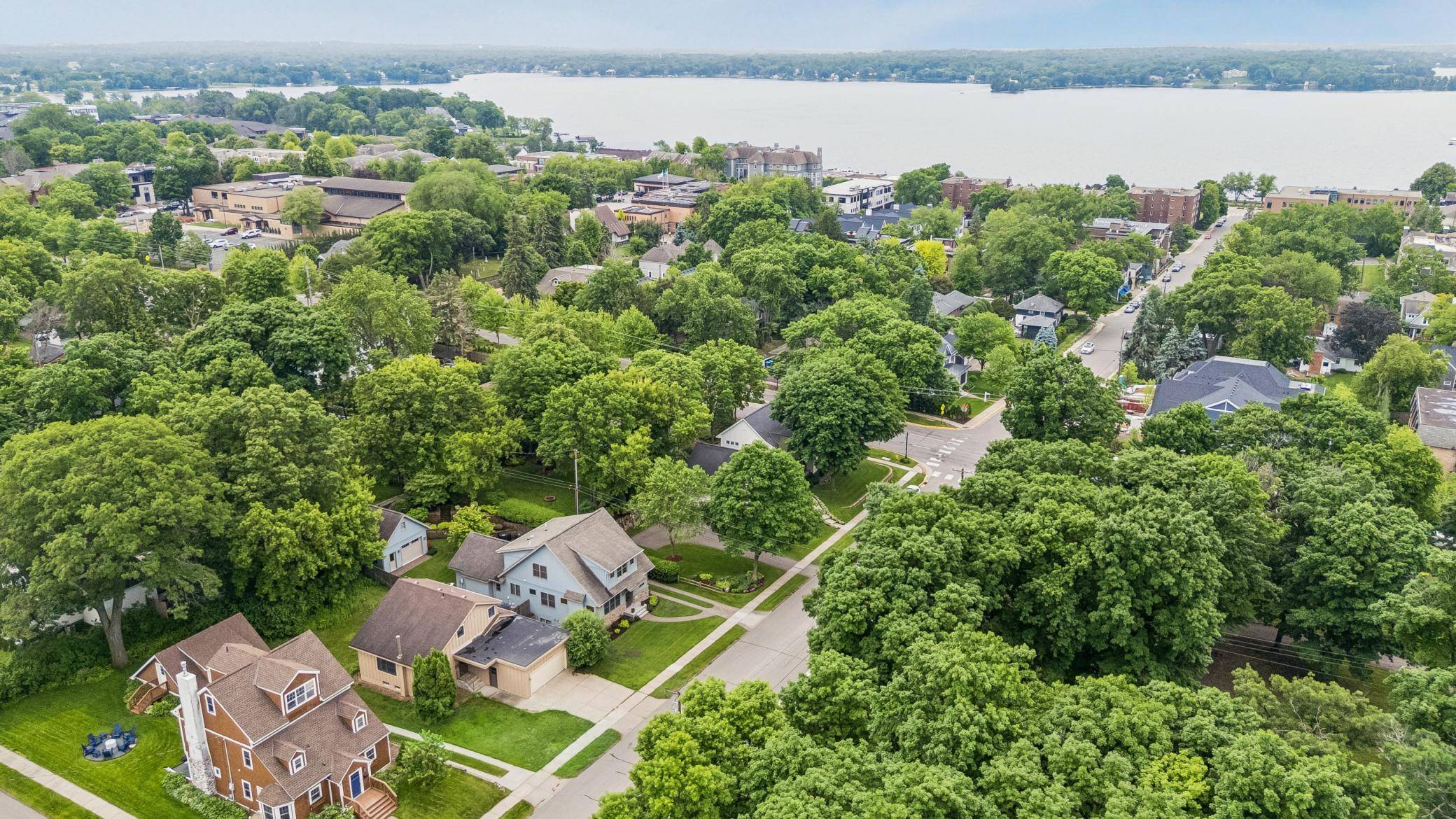 132 Minnetonka AVE N, Wayzata, MN 55391