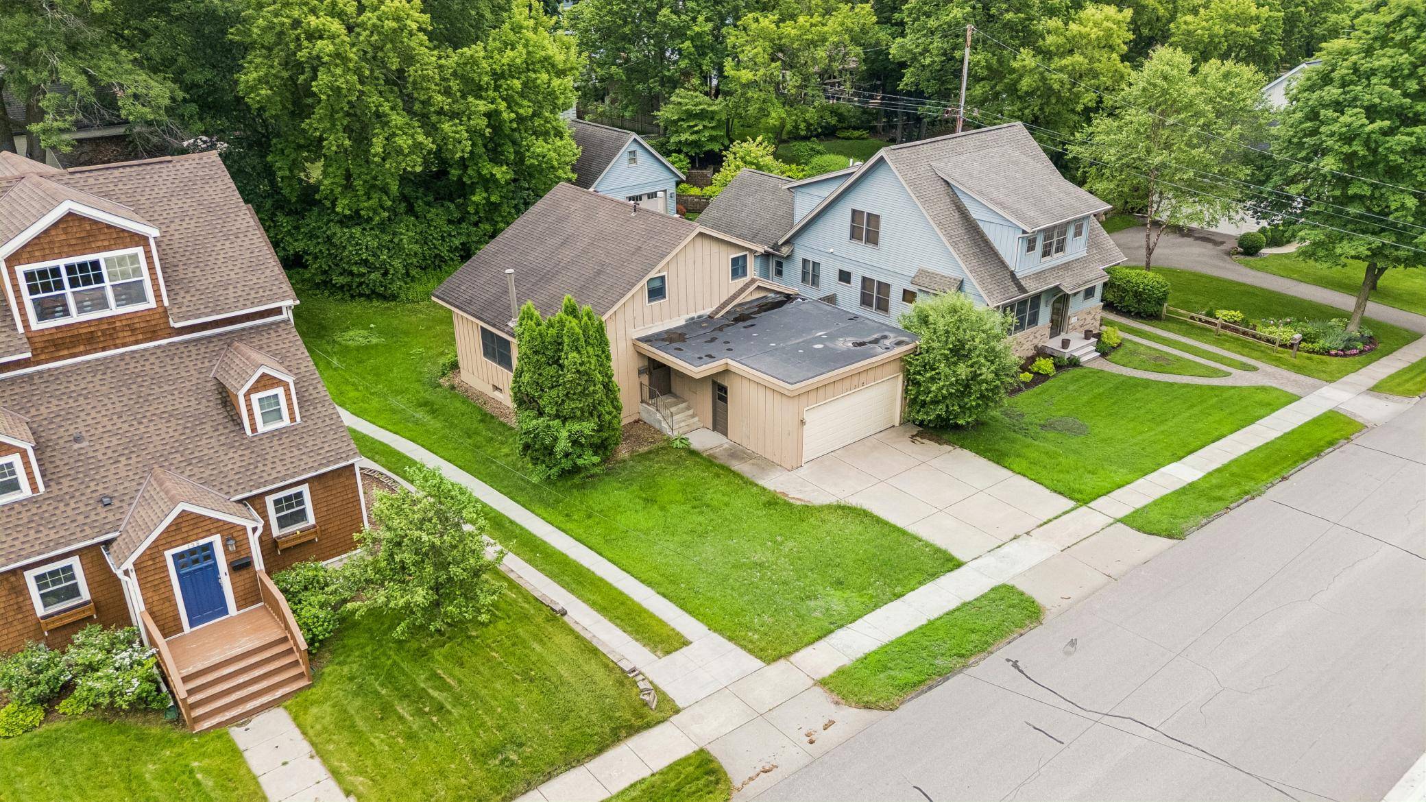 132 Minnetonka AVE N, Wayzata, MN 55391