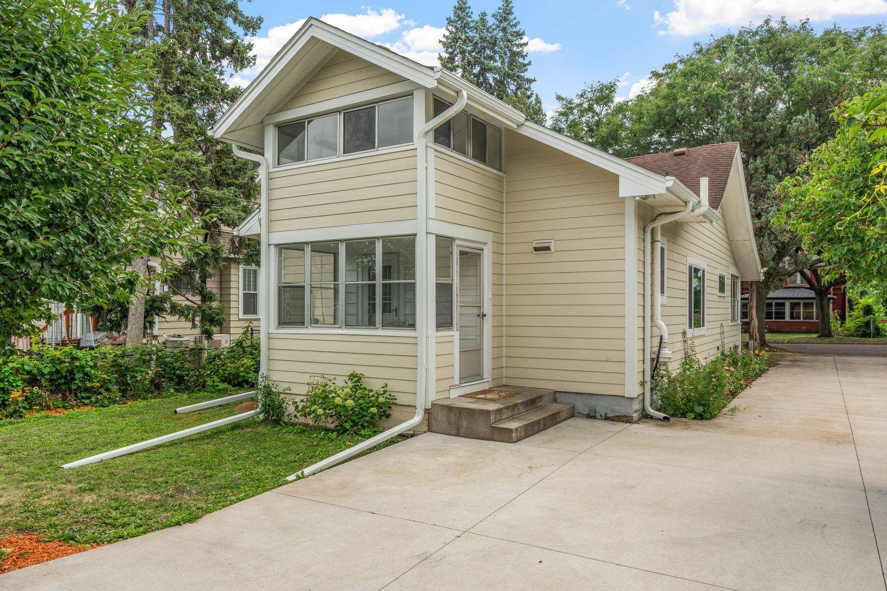 77 Stevens ST E, Saint Paul, MN 55107