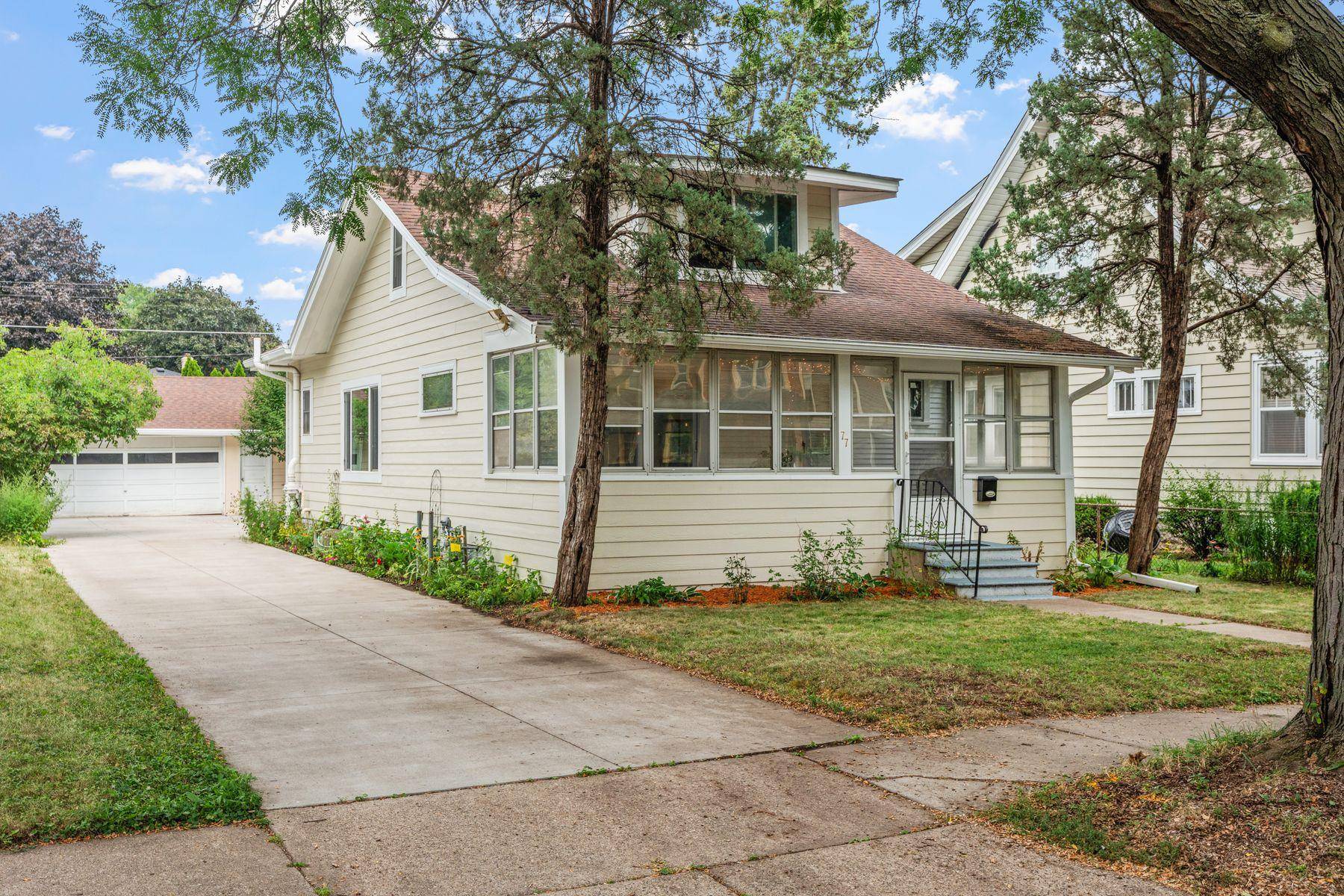 77 Stevens ST E, Saint Paul, MN 55107