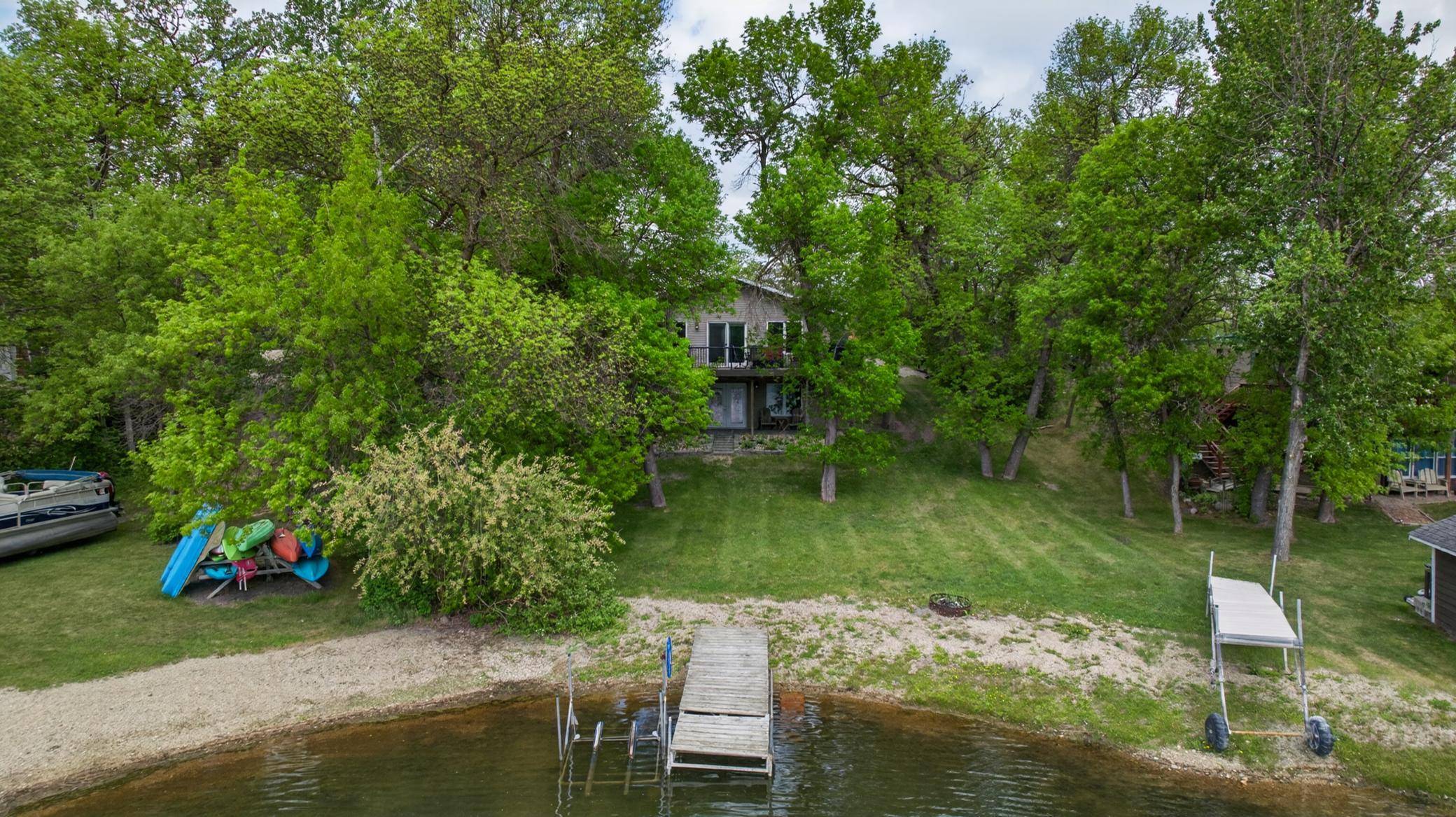 186 RUGBY POINT RD, Bottineau, ND 58318