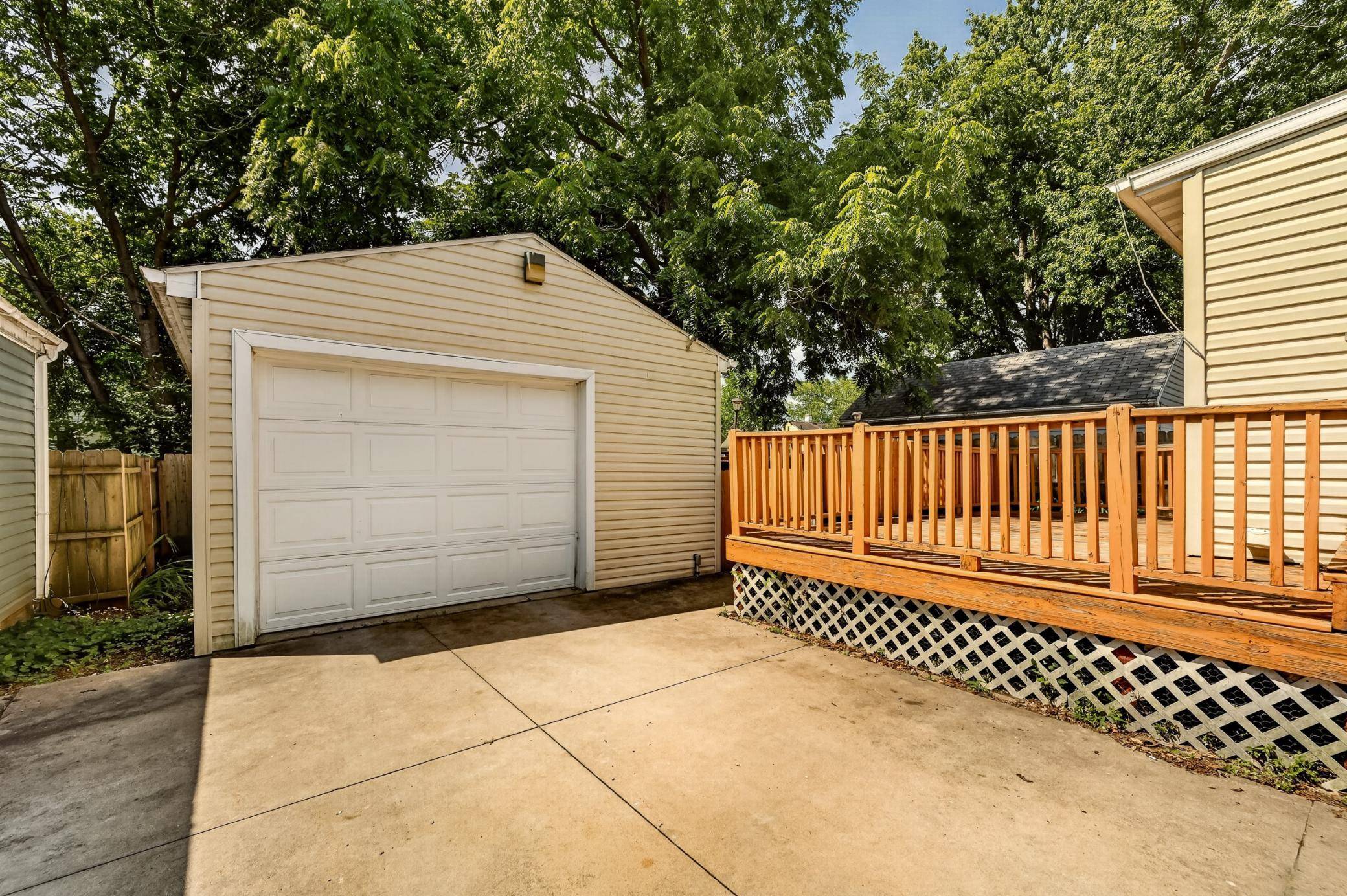212 10 1/2 ST SE, Rochester, MN 55904
