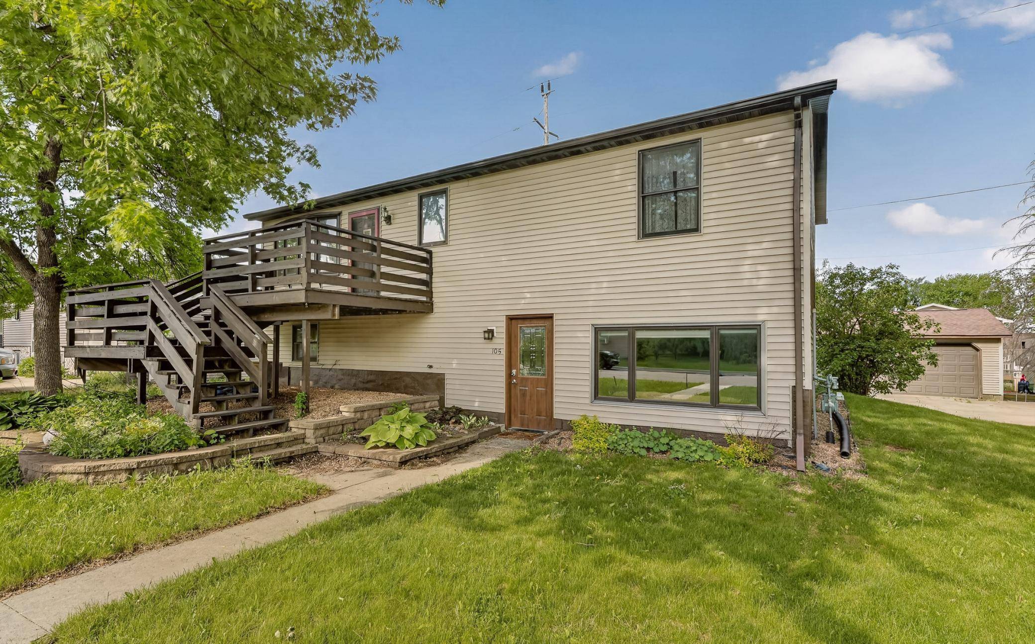 105 6th AVE NW, Dodge Center, MN 55927