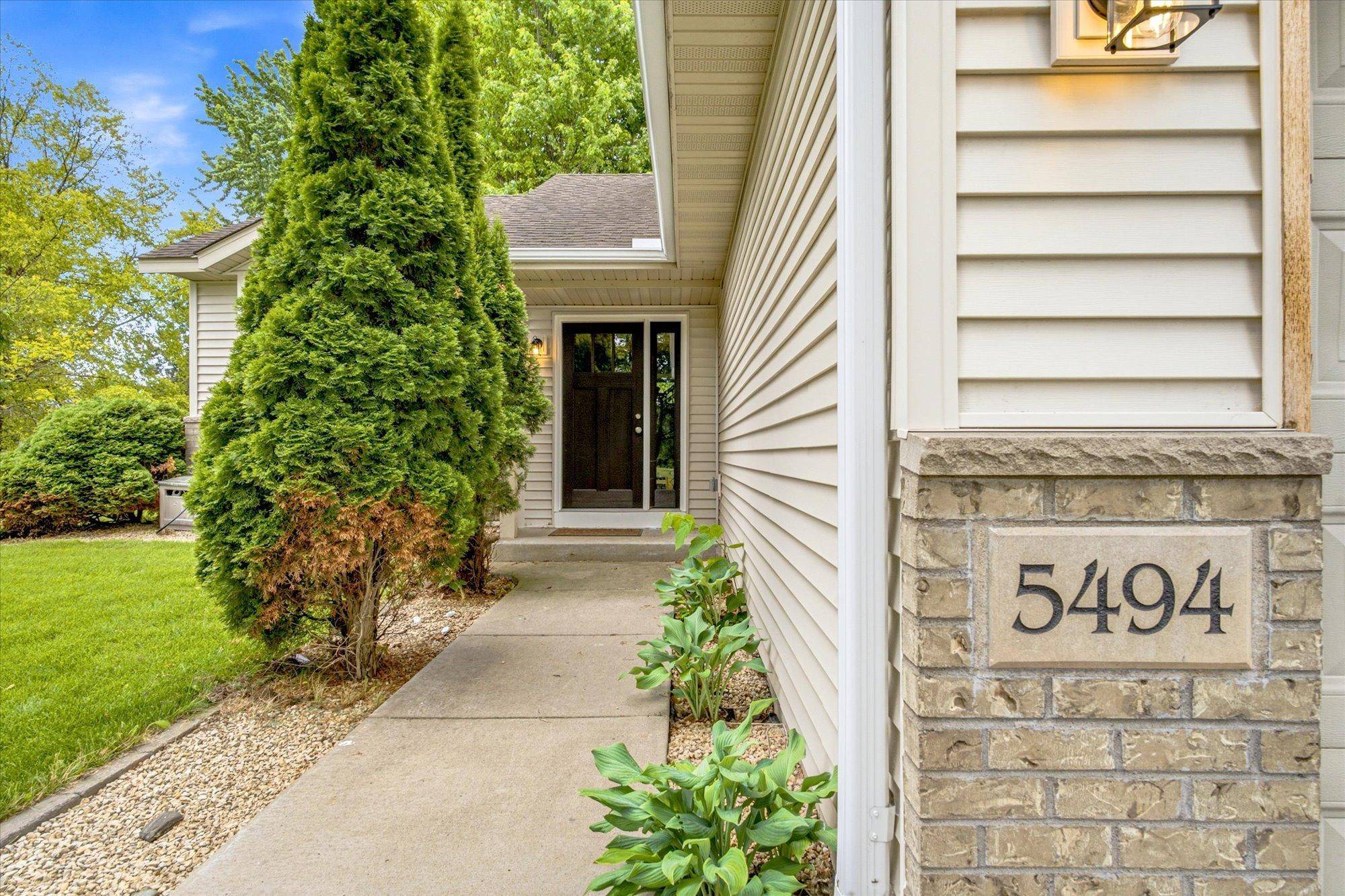 5494 Lambert AVE NE, Albertville, MN 55301