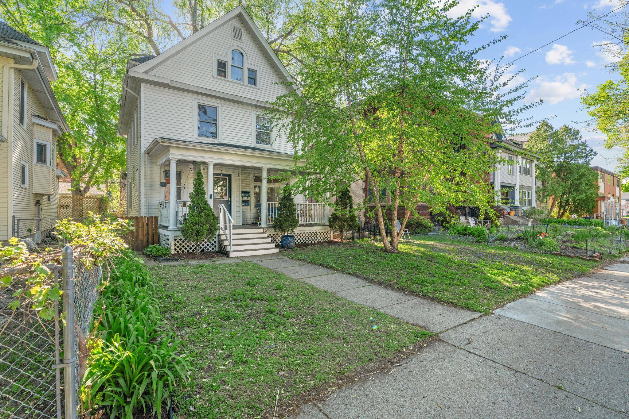 2305 Garfield AVE, Minneapolis, MN 55405