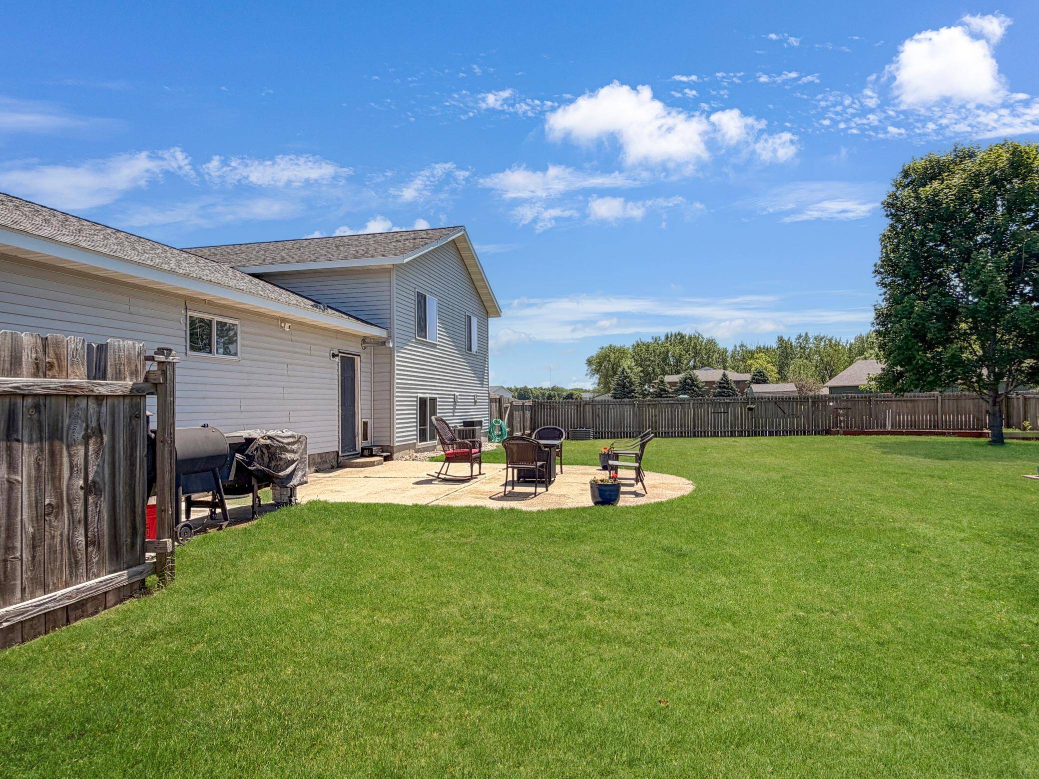 501 Darlene DR, Marshall, MN 56258