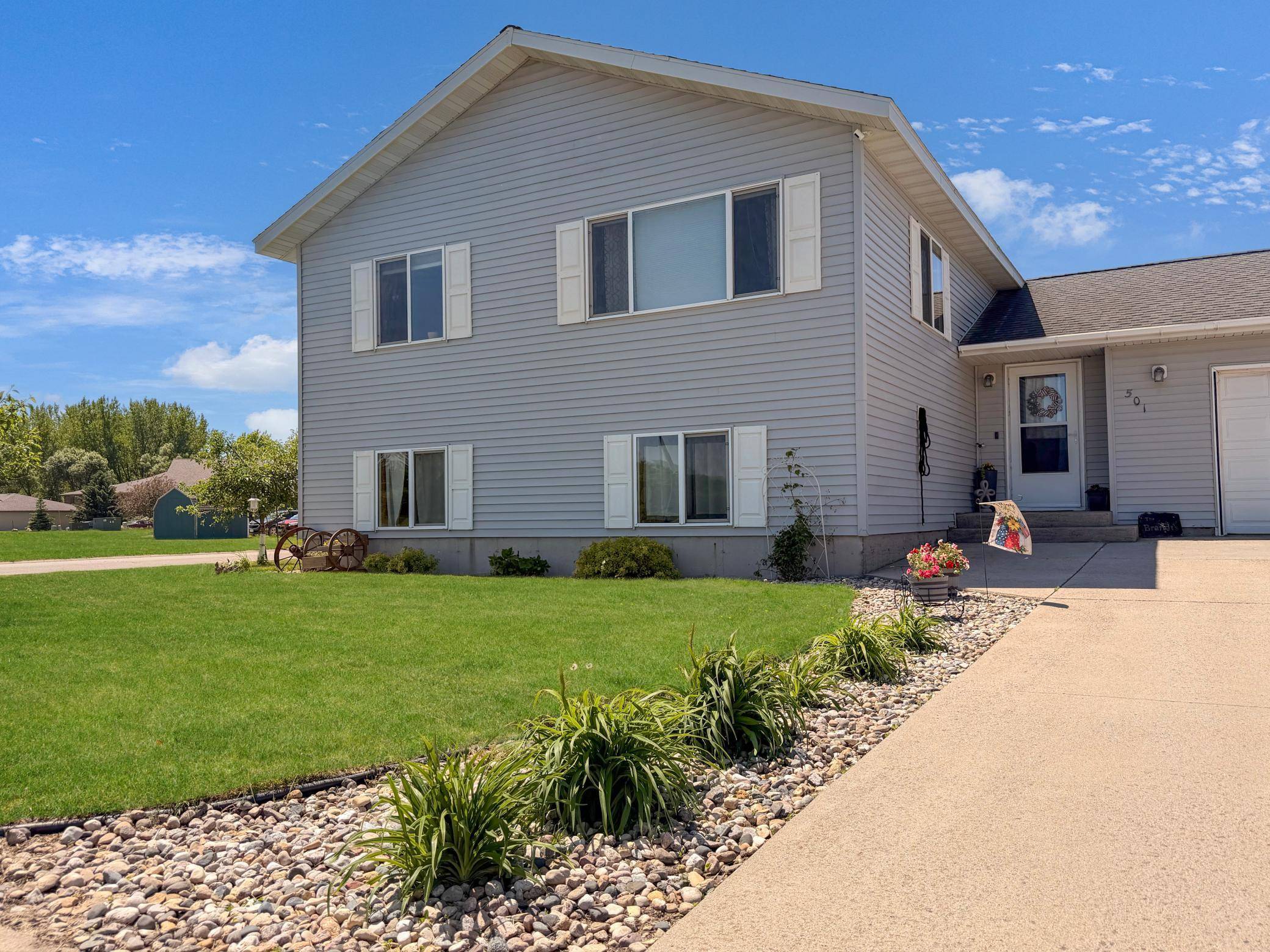 501 Darlene DR, Marshall, MN 56258