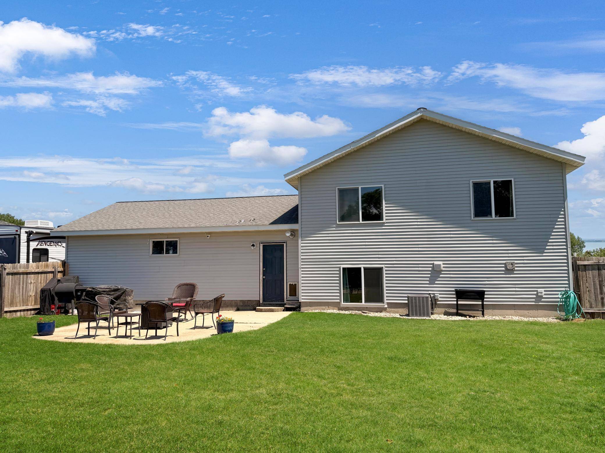 501 Darlene DR, Marshall, MN 56258