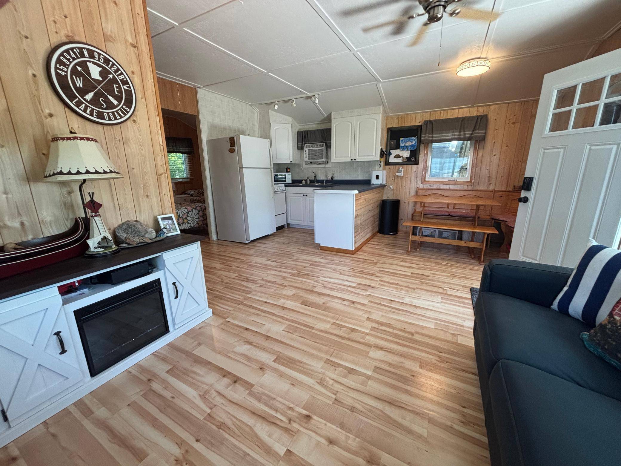 1606 E Lake ST, Osakis, MN 56360