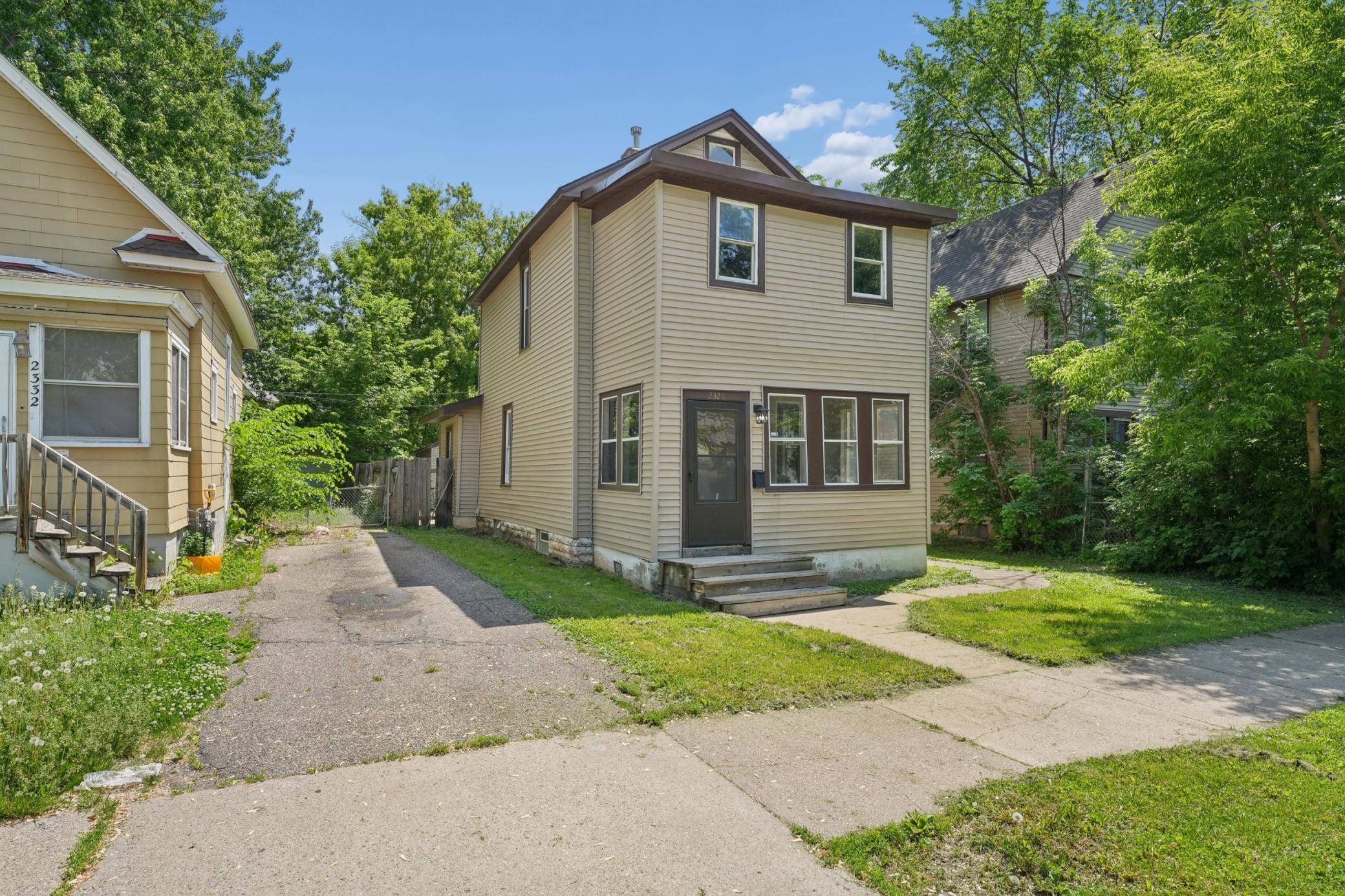 2328 Sheridan AVE N, Minneapolis, MN 55411