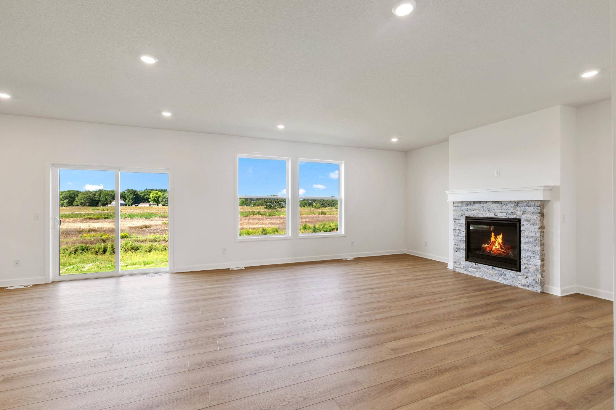 913 151st AVE NW, Andover, MN 55304